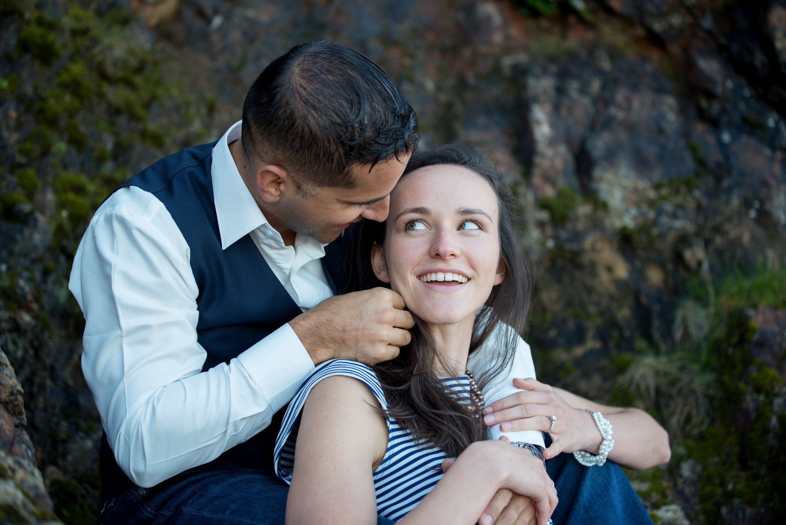 OregonCliffEngagedCouple.jpeg