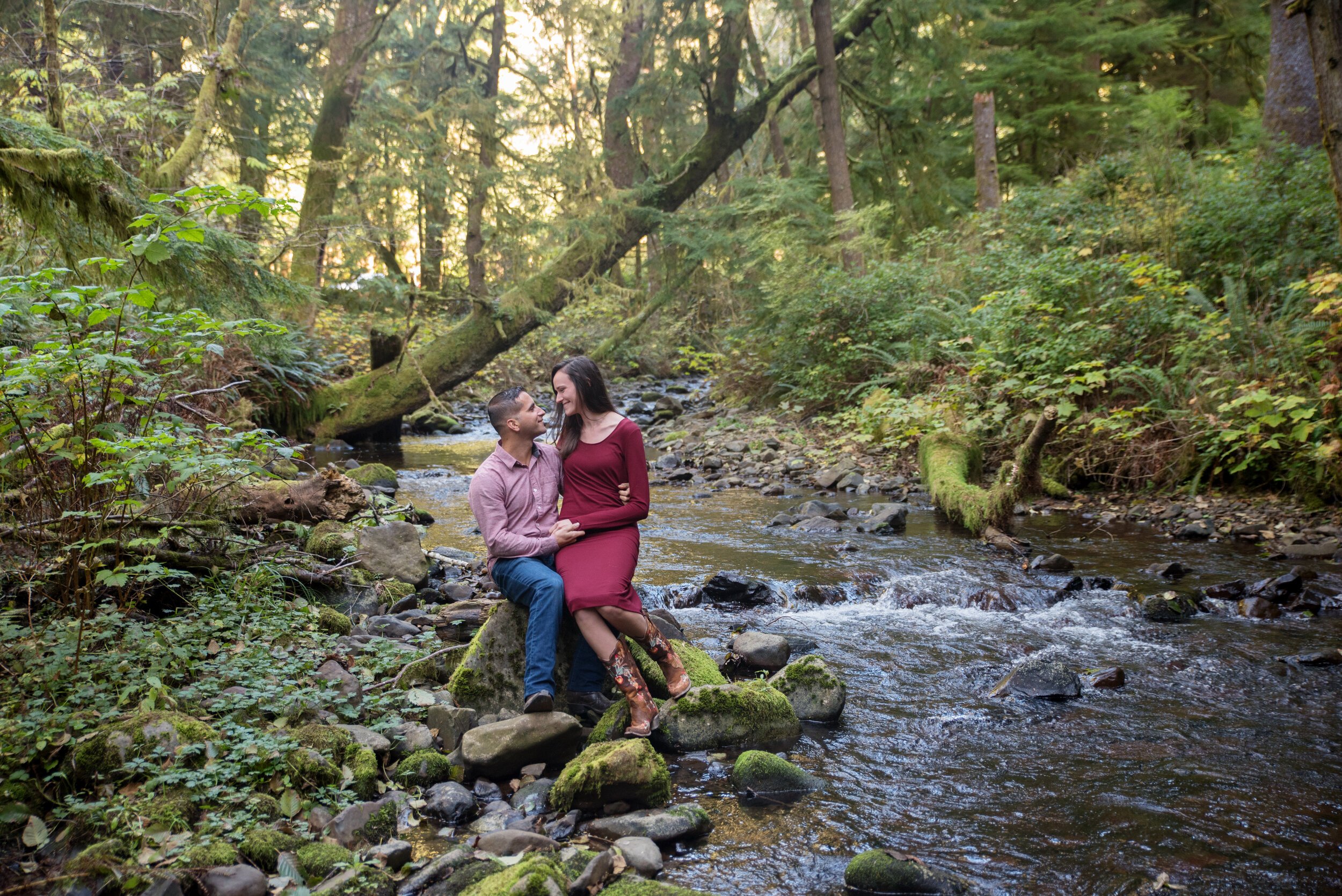 OregonForestEngagementSession.jpeg