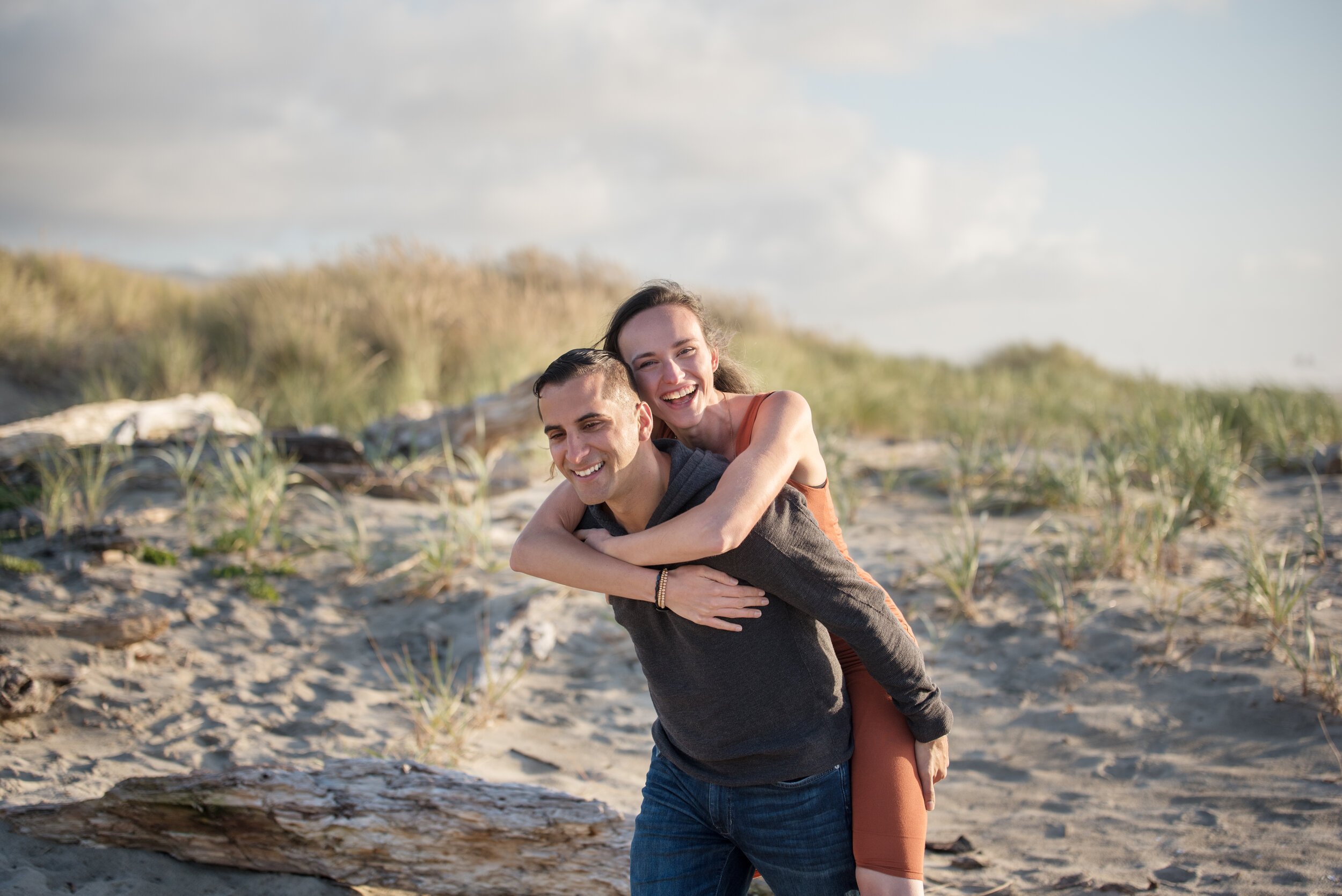 OregonCoastEngagementSession.jpeg