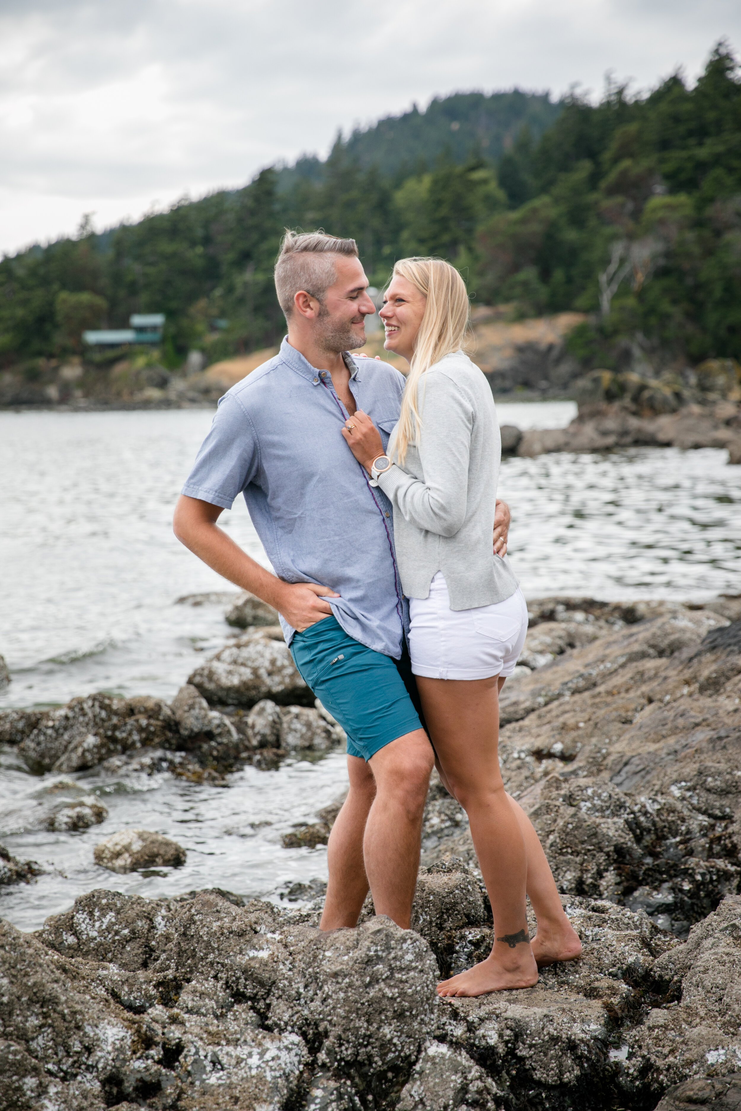 WashingtonBeachEngagementSession.jpeg