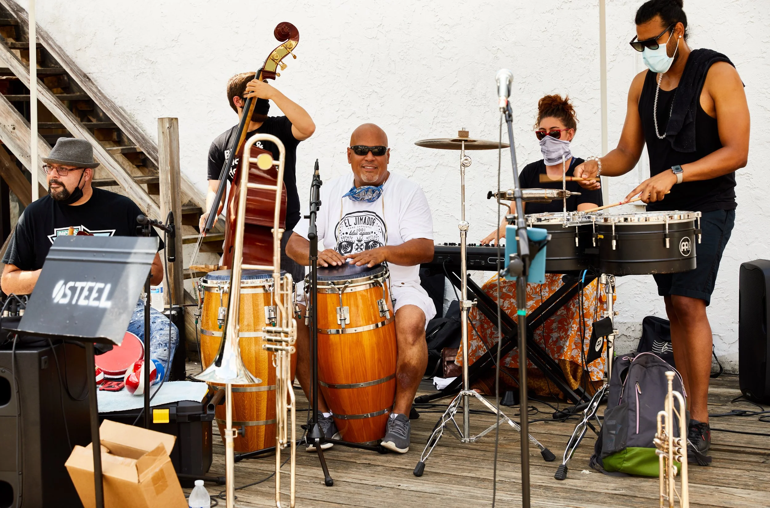 Noel Quintana & The Latin Crew