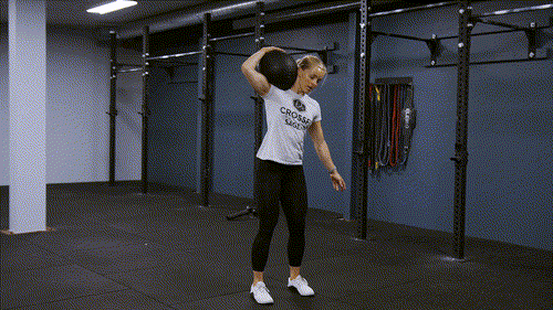 Dead ball reverse lunges 