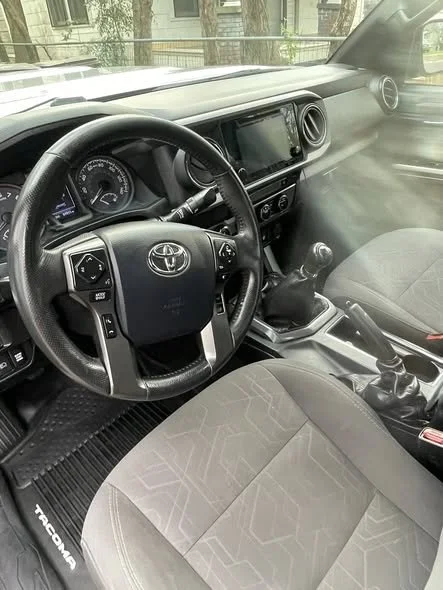 taco interior.jpg