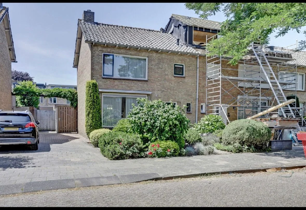 Moderniseren halfvrijstaande woning Waalwijk