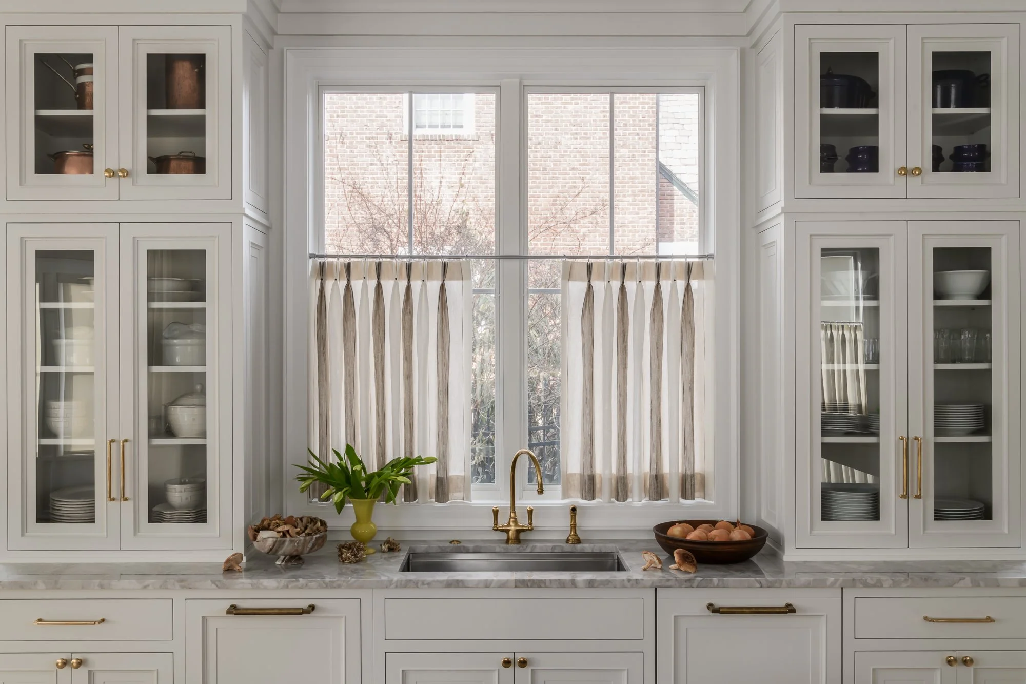 DebraDennis_12-8-25_(c) Meghan Balcom Photography_WEB-3.jpg