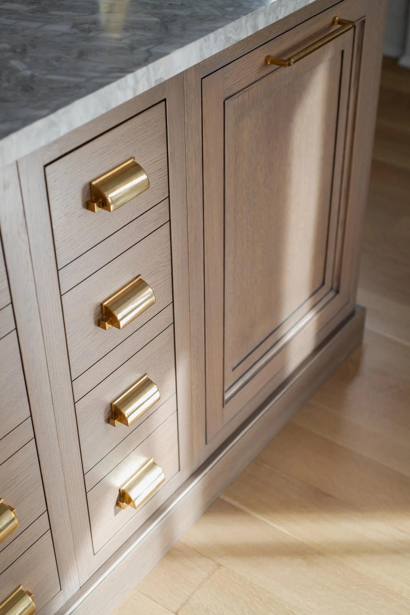 DebraDennis_12-8-25_(c) Meghan Balcom Photography_WEB-11.jpg