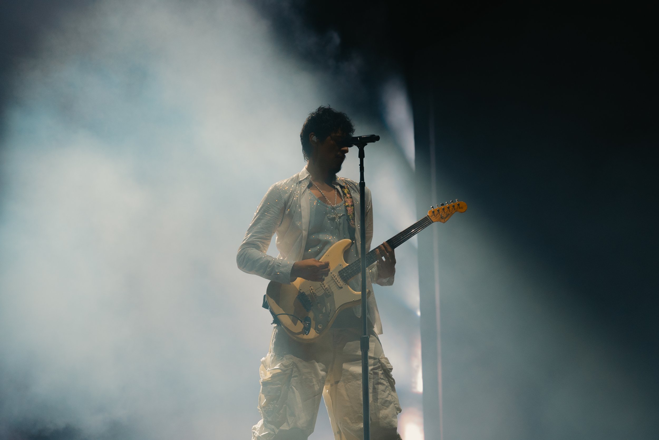 Omar_Apollo-12.jpg