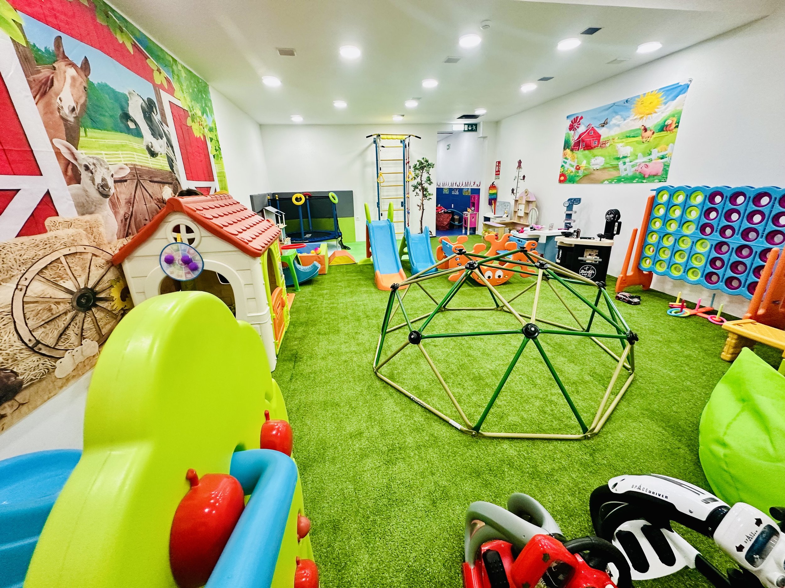 Parque infantil indoor no Porto – zona de brincadeiras do Minh’Amora Fun Park 2