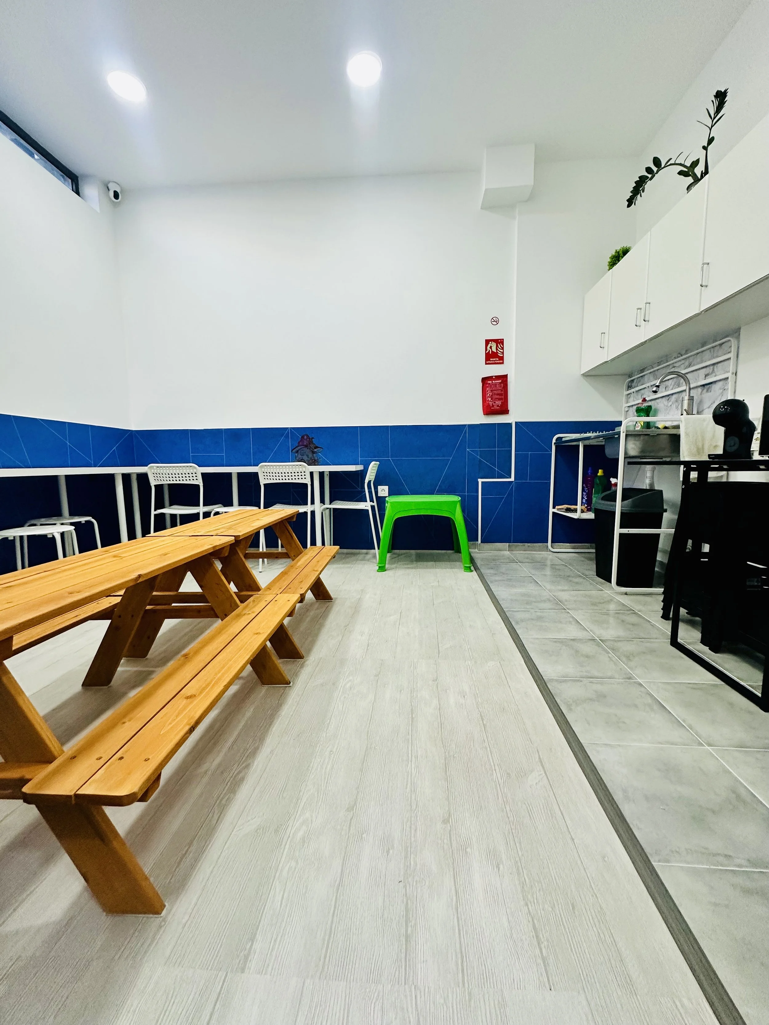 Área de refeições e lanche organizada para festas de aniversário no Minh’Amora Fun Park no Porto