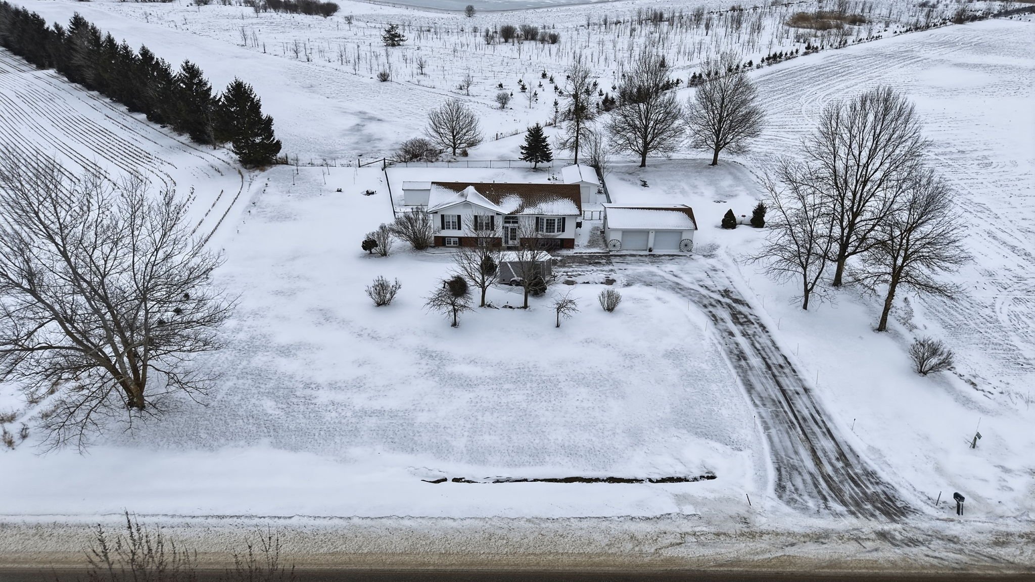 Country Home For sale on 0.92 Acres