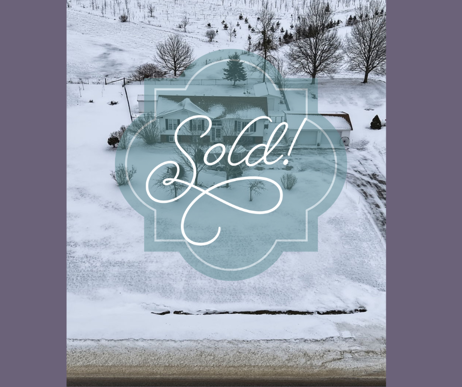 Country Home For sale on 0.92 Acres