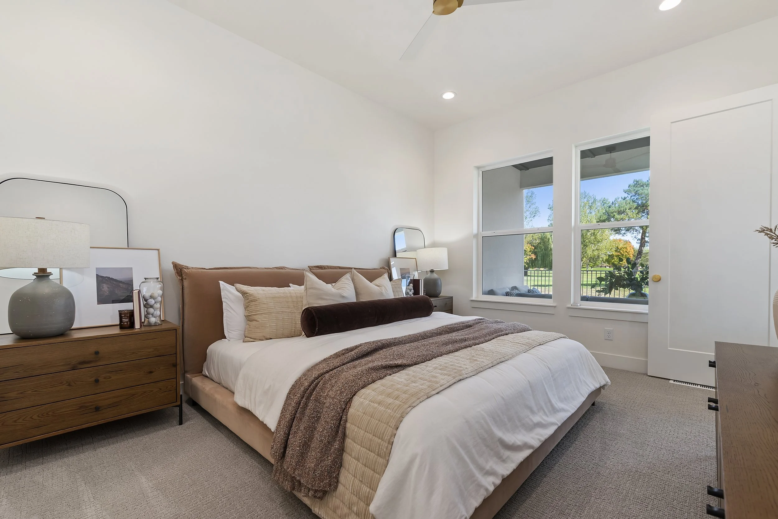 16-6536 S Astoria Ave - Chris Majors_016.jpg