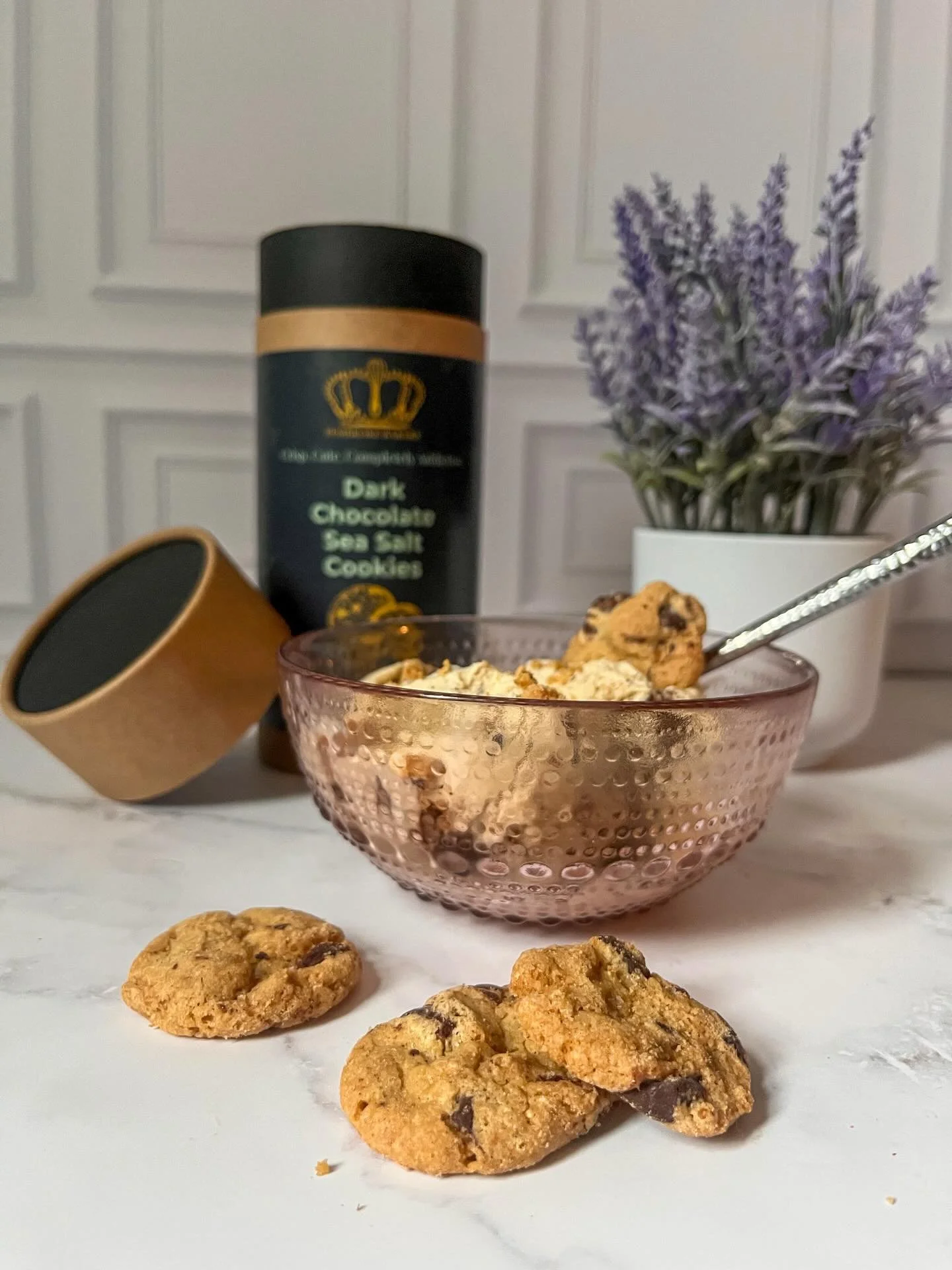 Your permission slip to elevate your evening 🍨🍪

#thoughtfulgifts #thoughtfulgifting #sweetmoments❤️ #minicookies #foodgifts