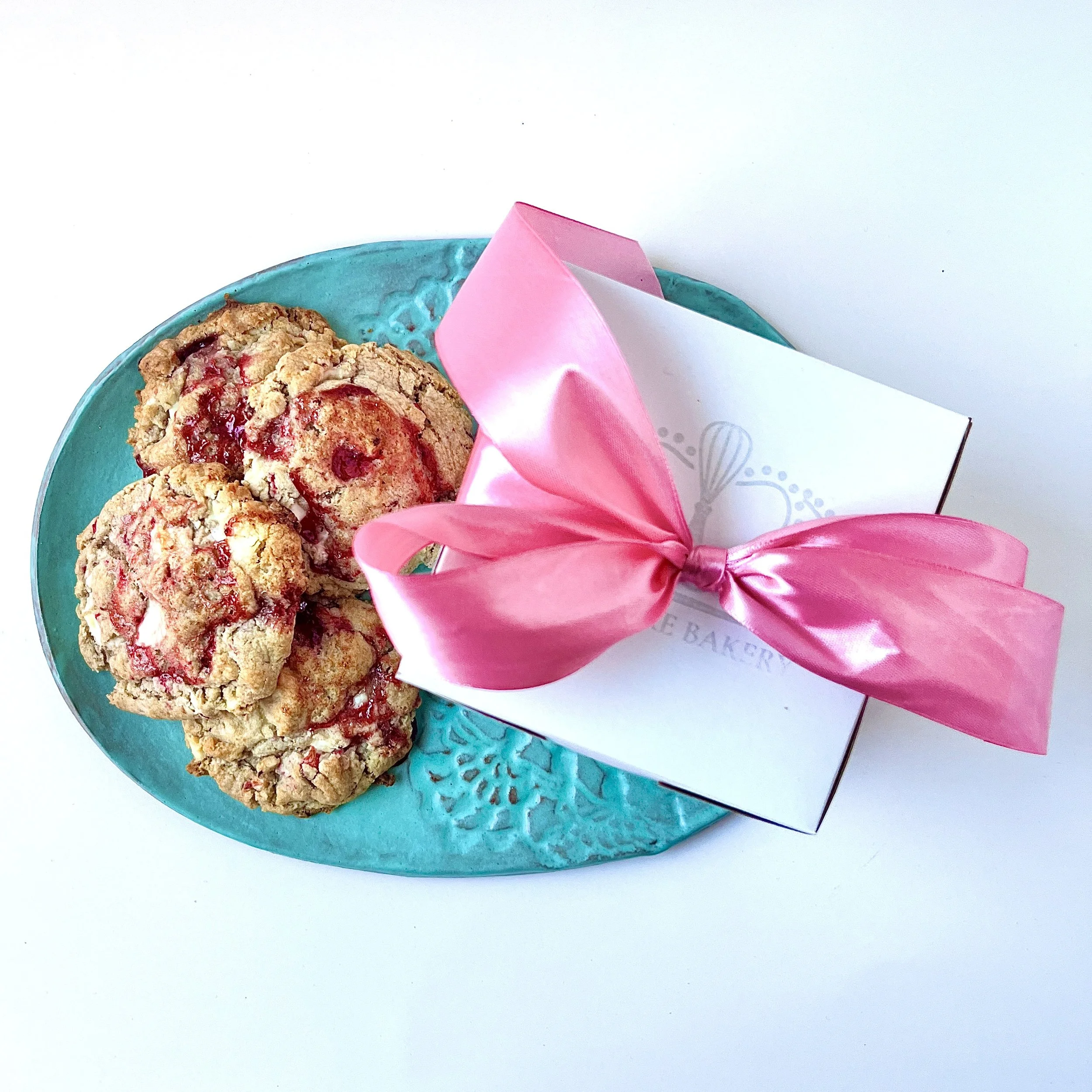 Valentine's Day Strawberry White Chocolate | Gluten-free friendly
