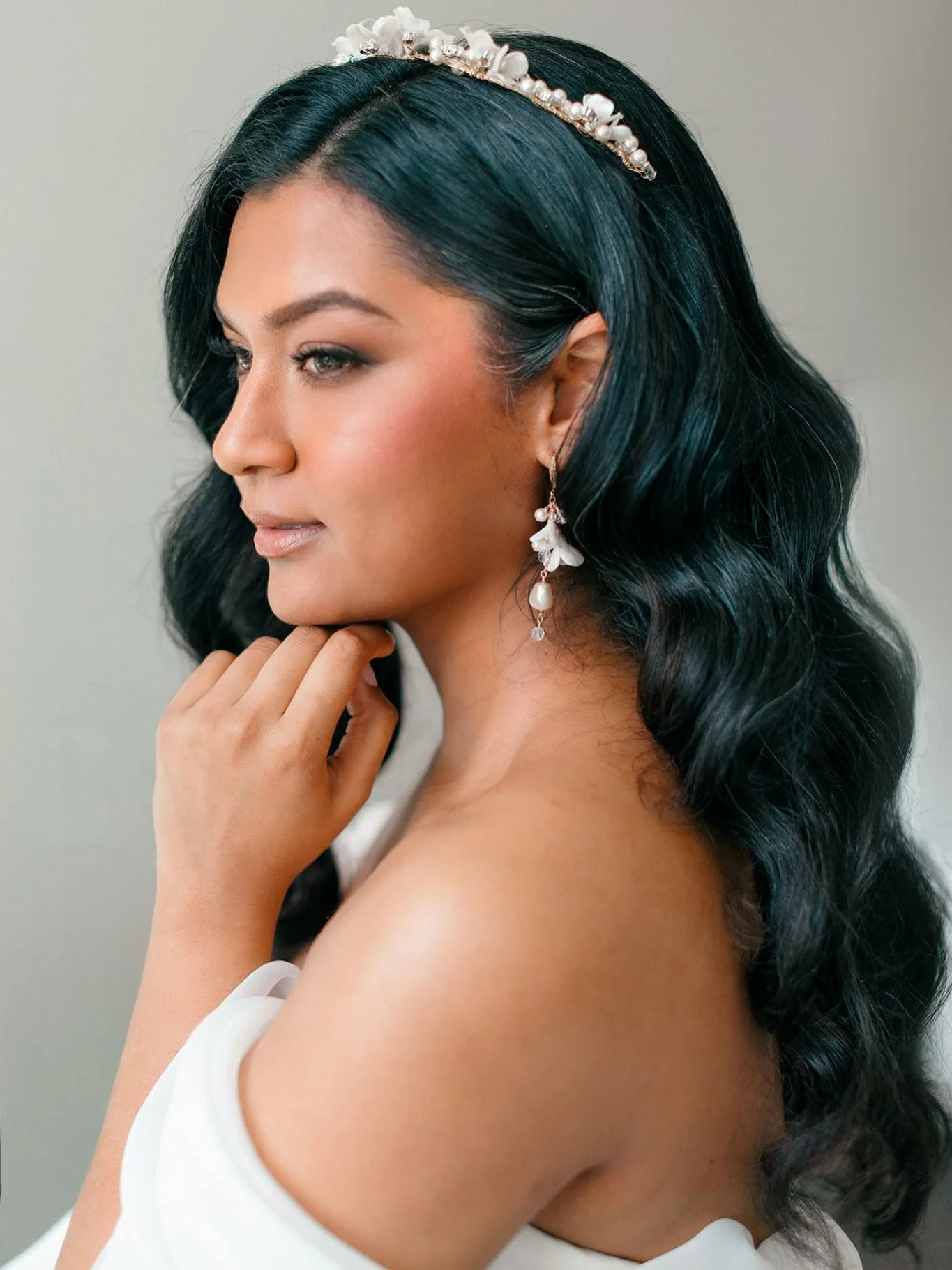 I just want to appreciate a little throwback to a Bridgerton style shoot we did last year with amazing team of vendors 😍🥰. 

Sometimes I look back as little stamp diaries and thinking how far my style of makeup has evolved over time. I don&rsquo;t 
