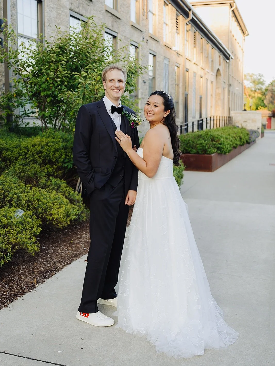M + M Wedding back from September 🥹💗

M&rsquo;s hair got the perfect length and texture for that soft Hollywood waves while tucking back the front as a slick back adding her beautiful hair accessories. 

Her bridal makeup is soft brown warm tones w