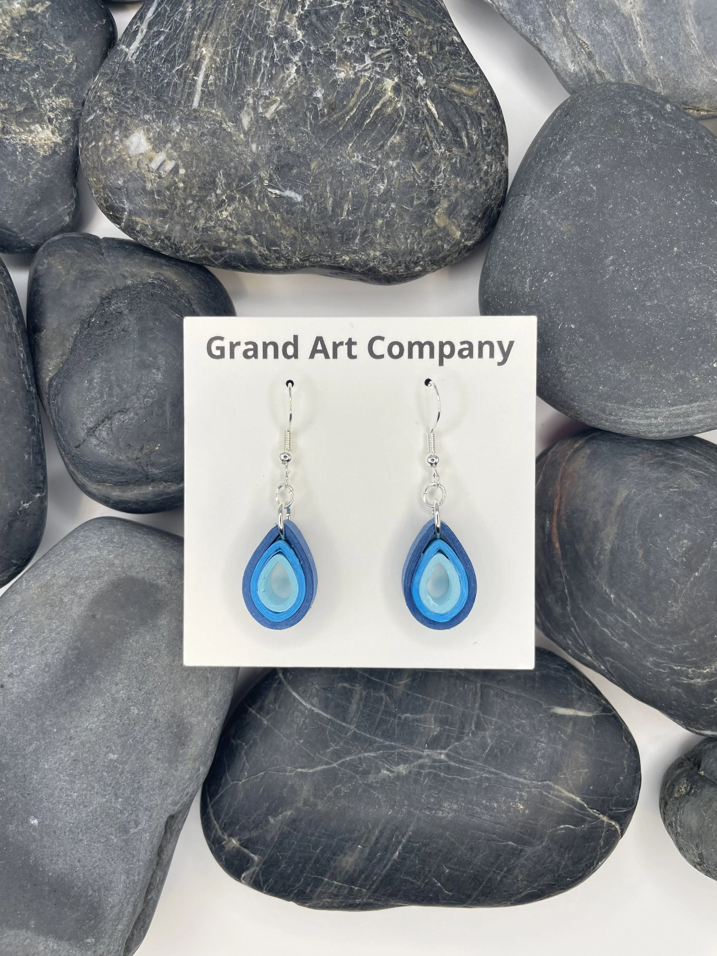 Blue Teardrop Gradient