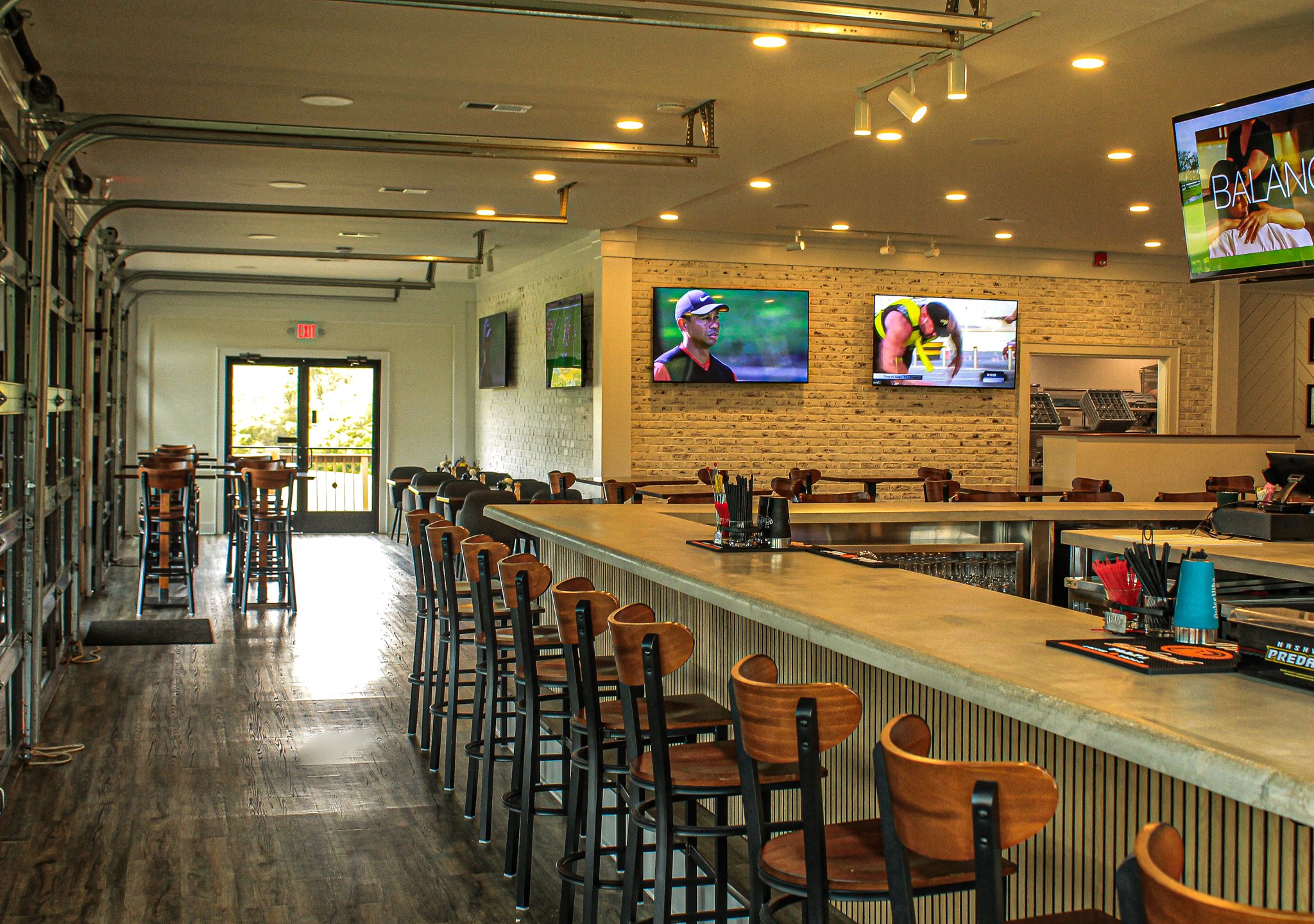 Clydes-Bar Area 2.jpg