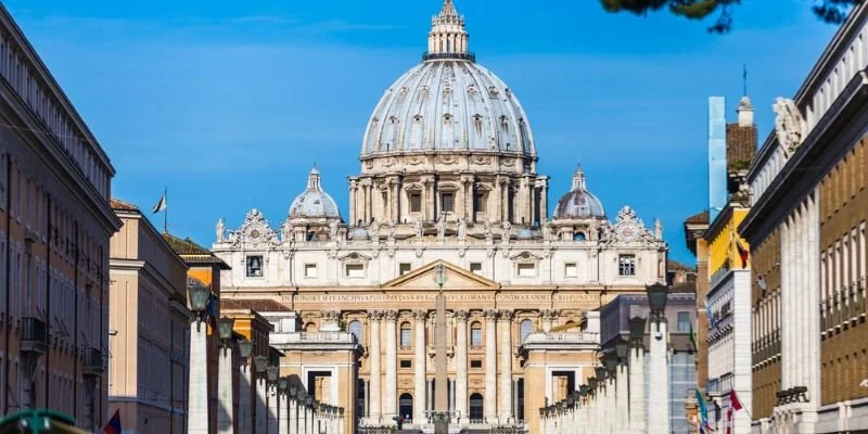 Destinasi Wisata Religi di Vatikan - St. Peter’s Basilica