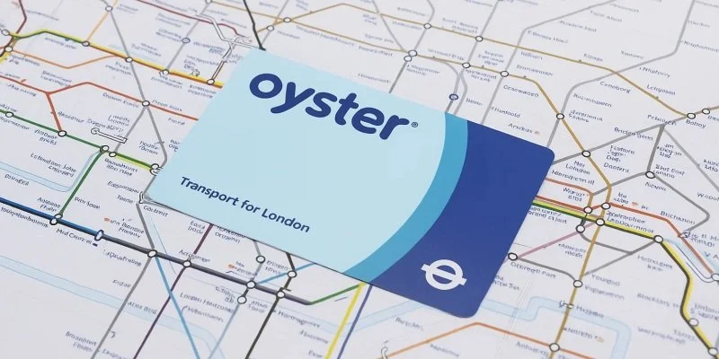 Panduan Transportasi di London dengan Oyster Card: dari Bus hingga Kereta