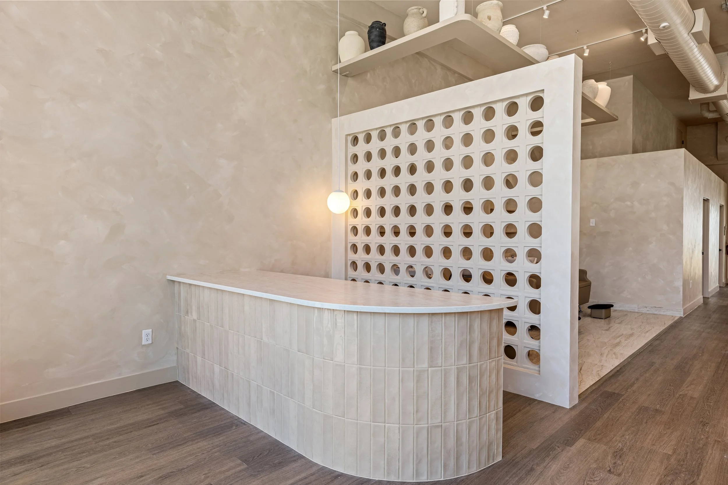 Arketa Salon-1.JPG