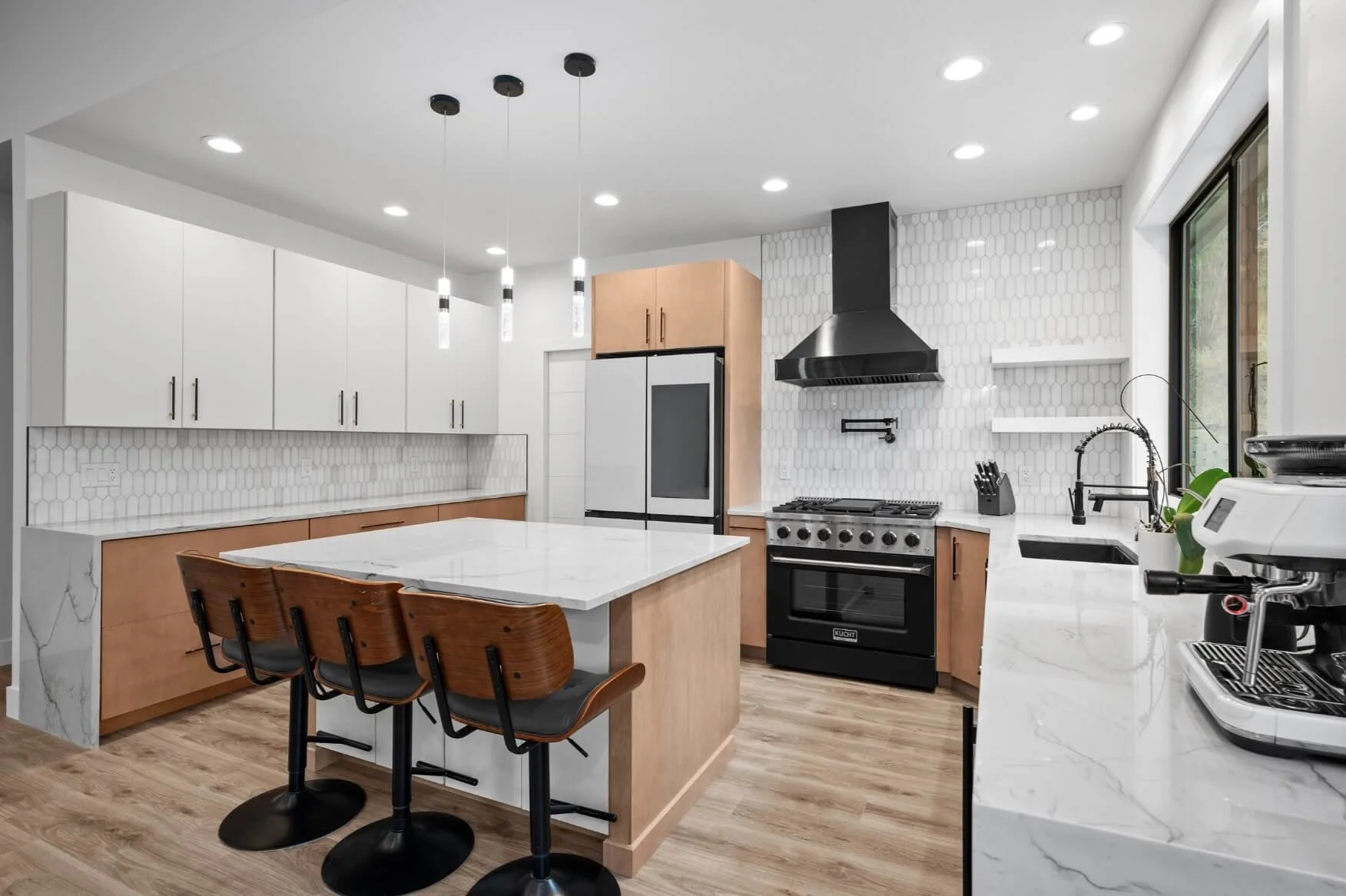 Modern Kitchen Remodel in Spokane, WA by Diamond Homes LLC project photo