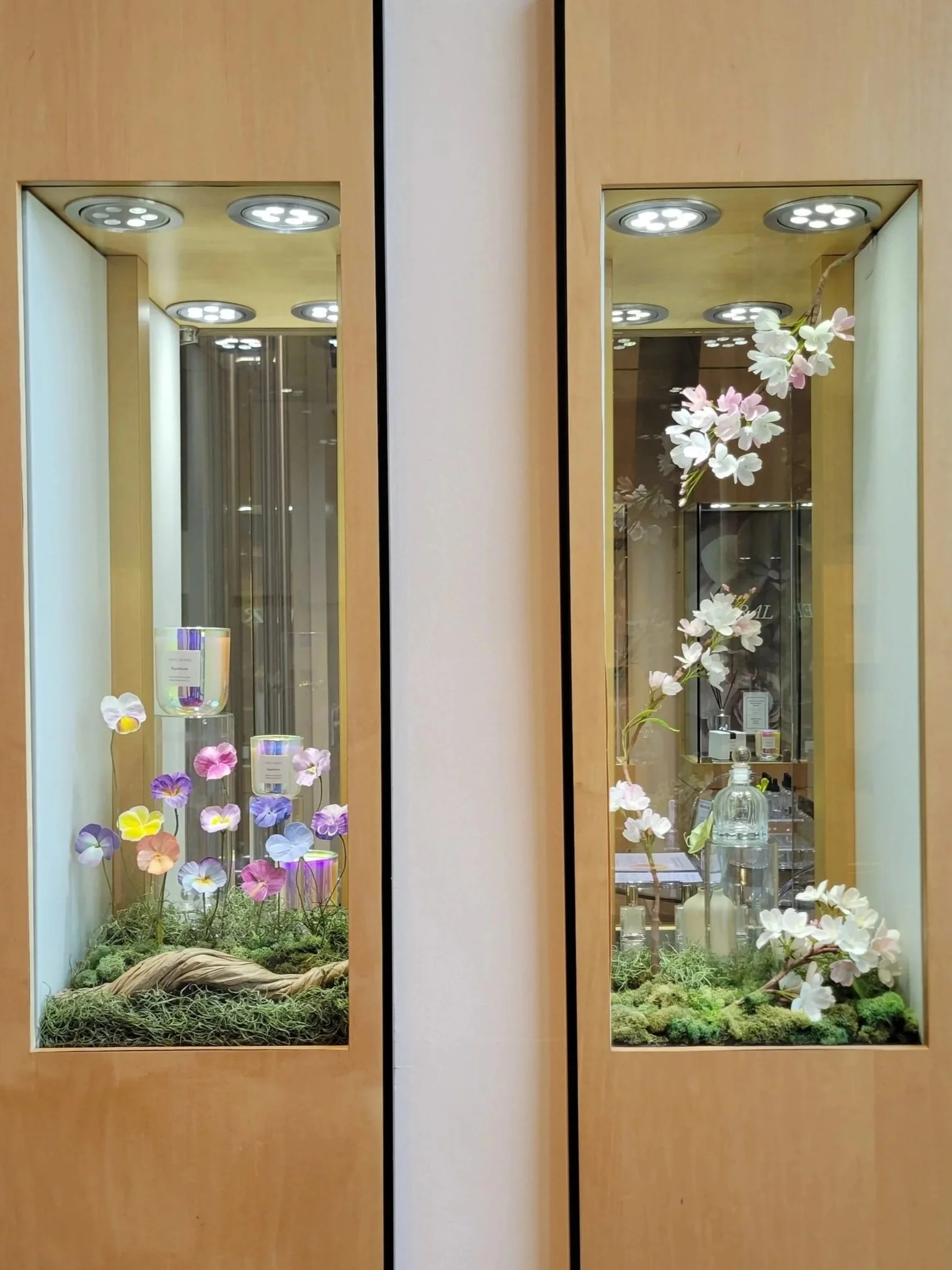 Swirl Works, Rosewood Sand Hill Window Display