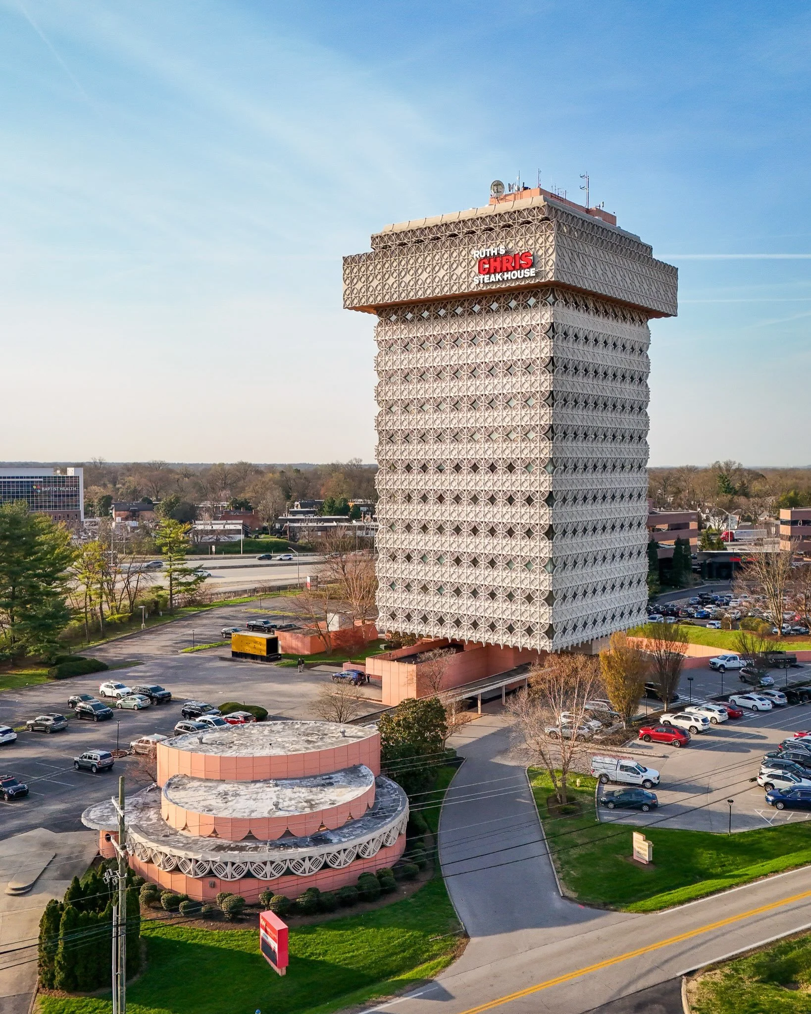 Lattice appreciate Wright Tower.

Aerials for @502inspections 

#franklloydwright