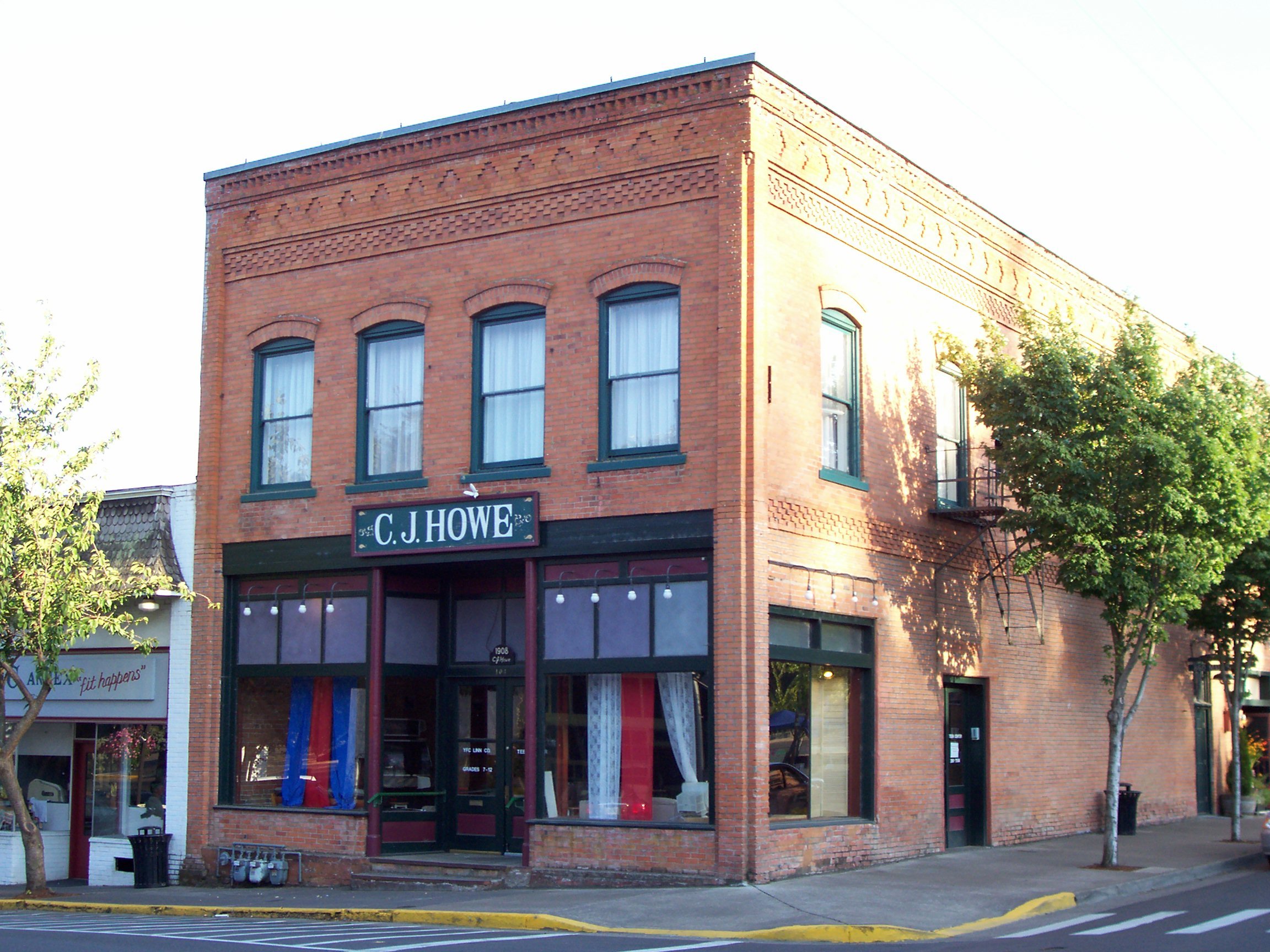 C.J._Howe_Building_Brownsville.jpg