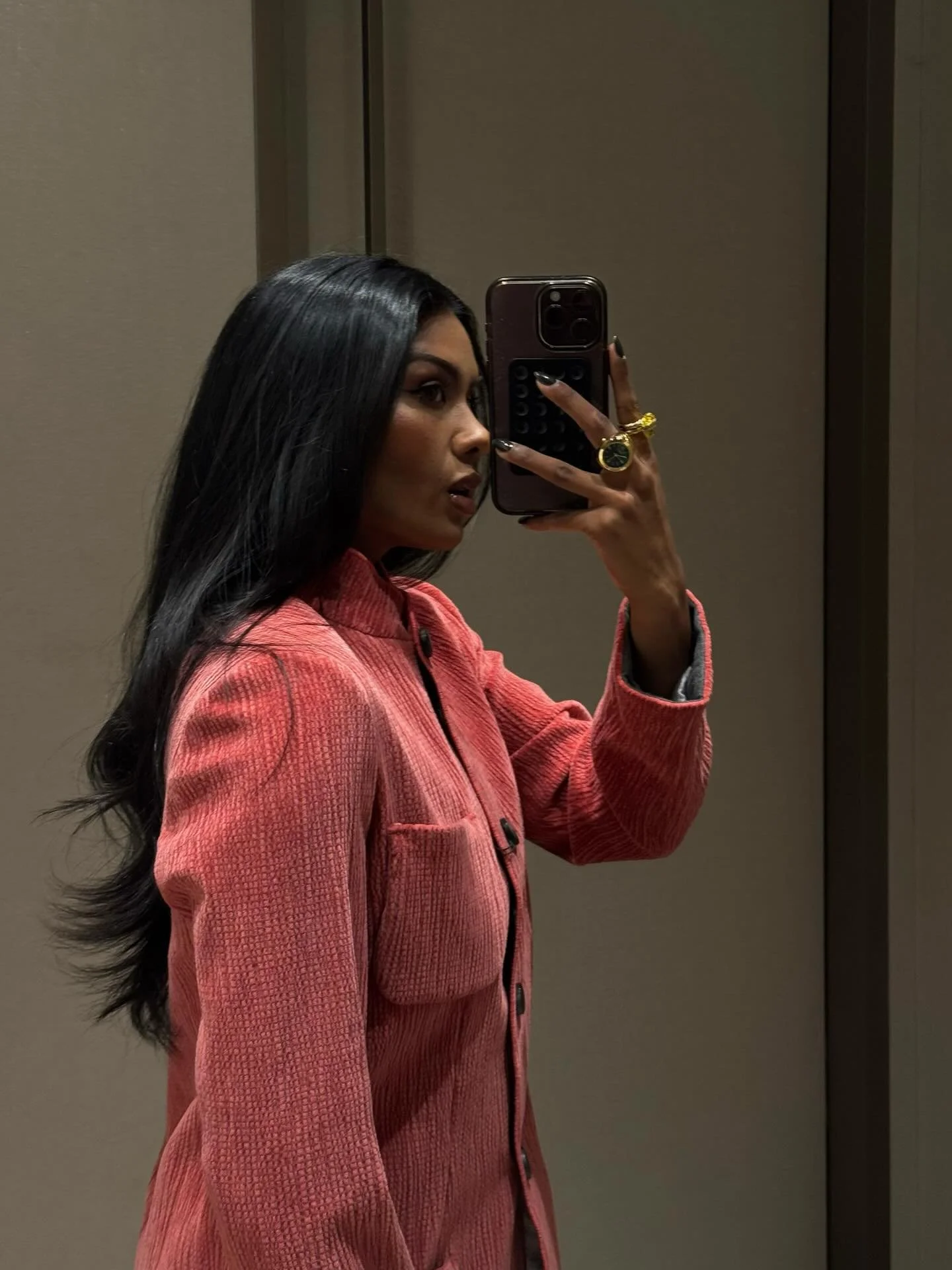 heaven @emporioarmani 
.
.
.
.
#fashionstyle #style #inspo #stylist #fashiongram #personalstylist #fyp #moda #luxury #outfit #colour