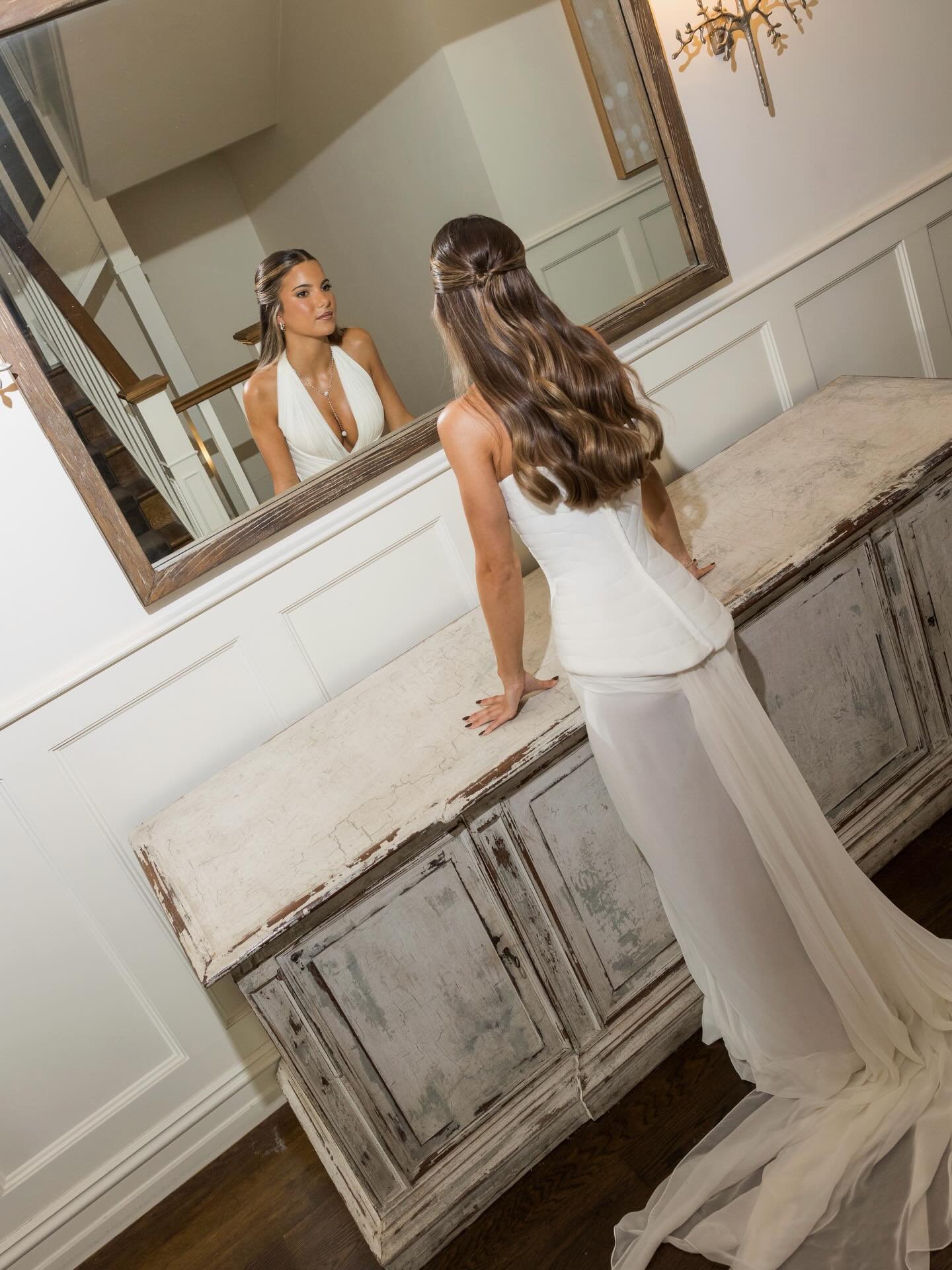 MAE PIASTRI - @ausgp Glamour on the Grid @maepiastrii 
Styled by: @locarnostyling 
Gown: @cappellazzocouture 
Makeup: @zarmakeup 
Hair: @rhodia_makeupandhair 
Jewellery: @antonjewellery 
Shoes: @charleskeithofficial 
Bag: @dolcegabbana 
Photography: 