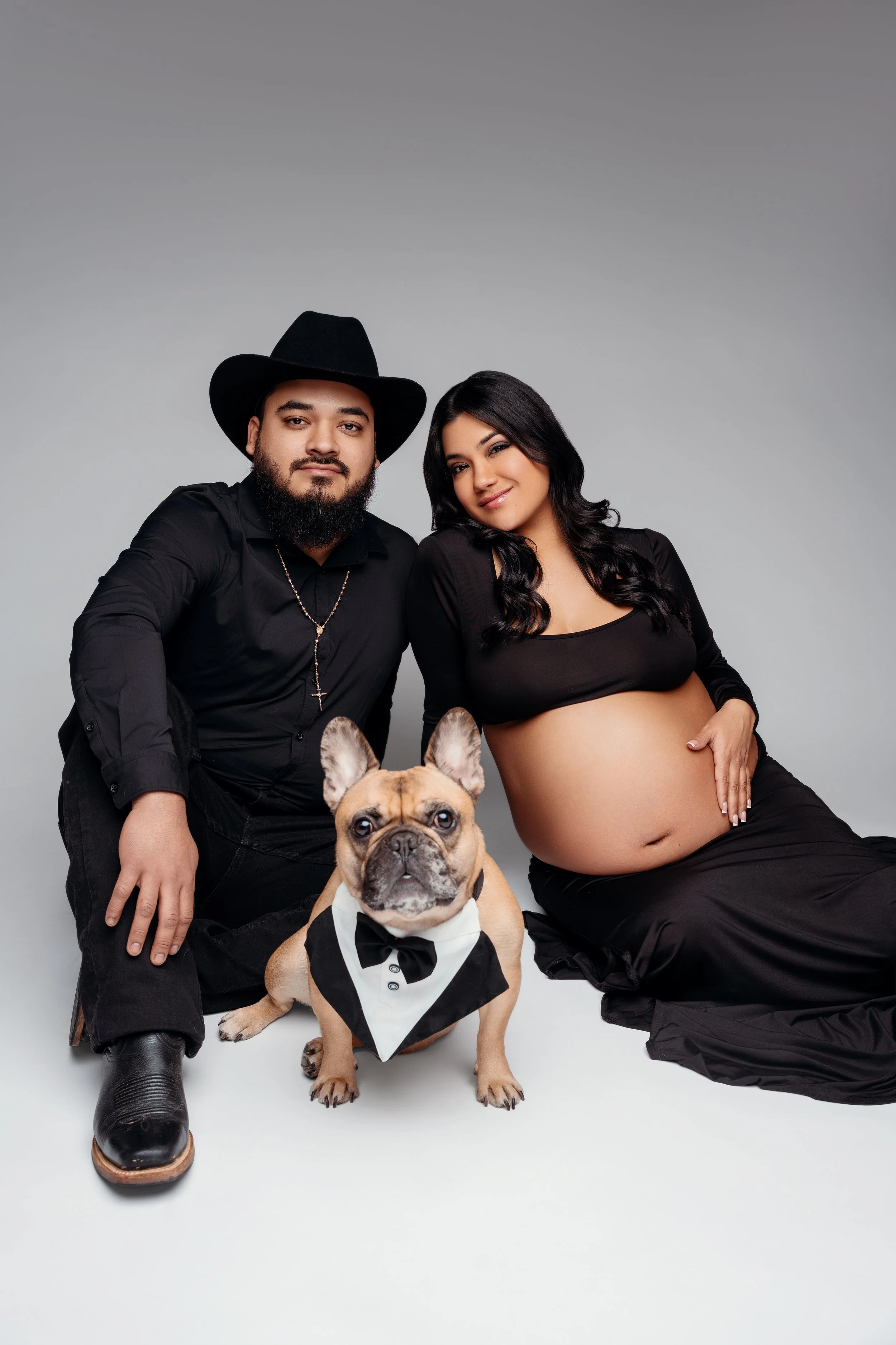 How Much Does Maternity Photography Cost in Chicago? [2026 Price Guide]