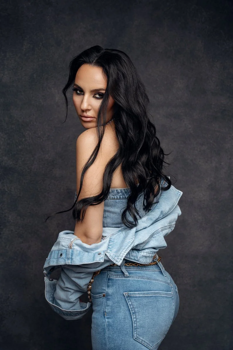 Professional portrait session with denim jacket looking back in Chicago - Filaneyka photo studio