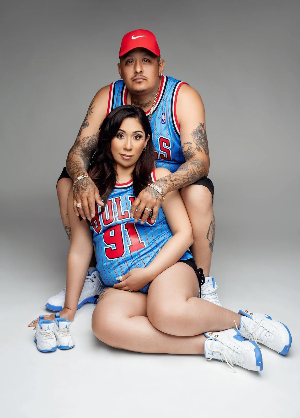 Prenatal photography session with sporty couples maternity shoot in Chicago - Filaneyka photo studio