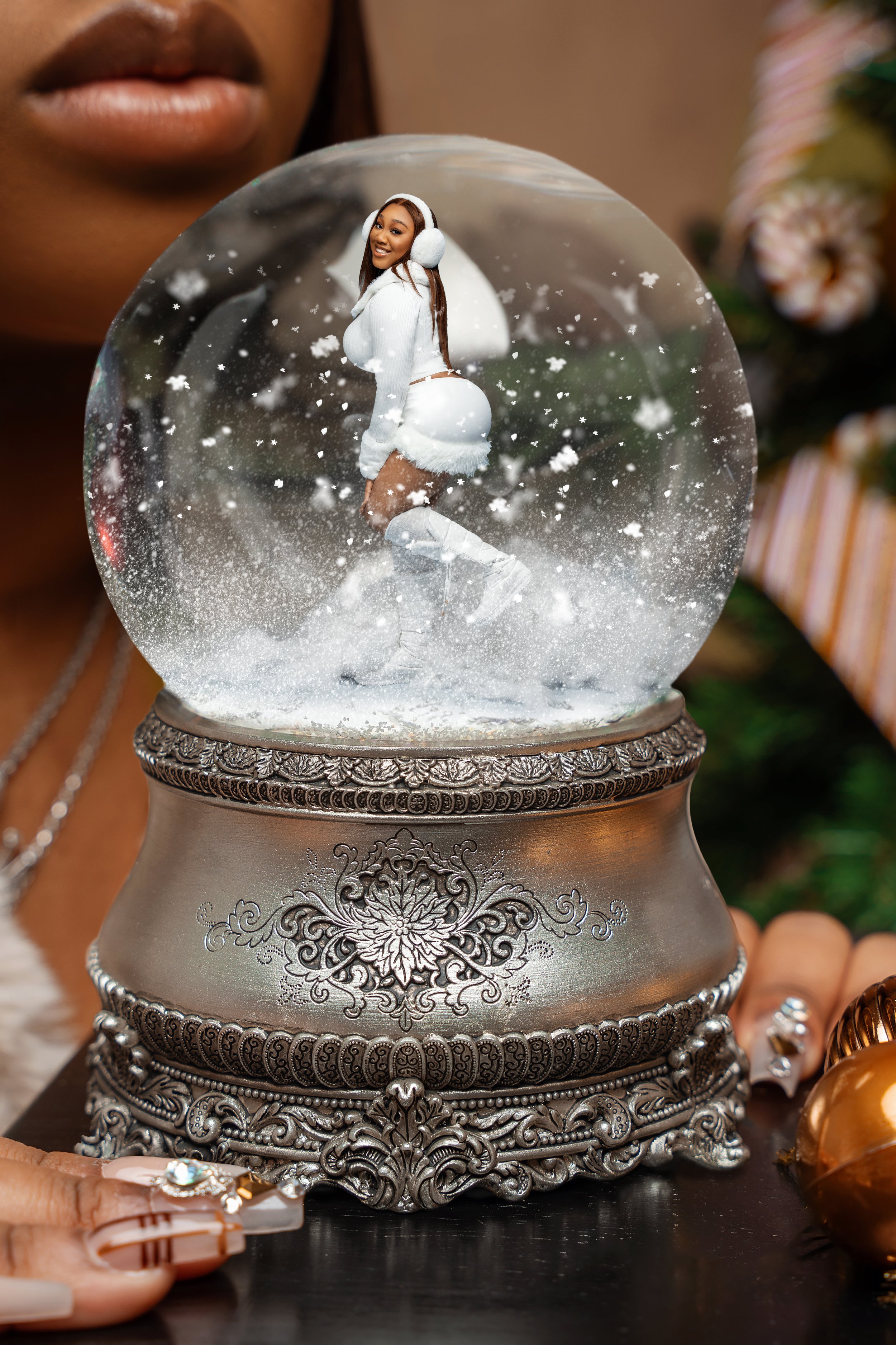 Creative snow globe individual photoshoot Chicago | High-end custom retouching for stunning personal portraits - Filaneyka Photo Studio