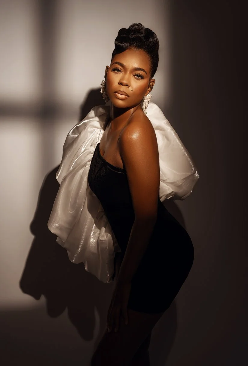 Professional headshot photography with elegant black and white outfit in Chicago - Filaneyka photo studio