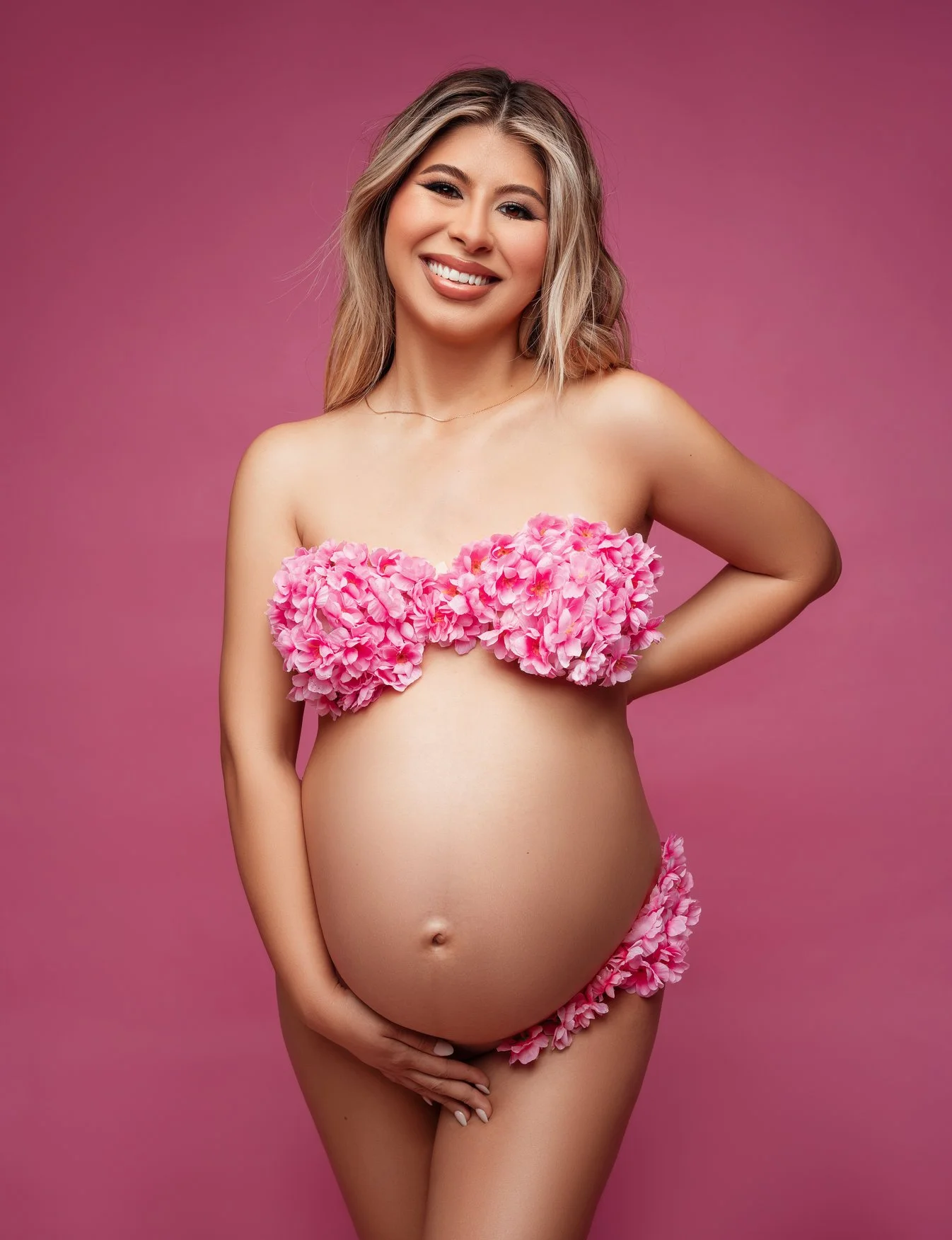 Pregnancy photography with pink floral bikini pregnancy shoot in Chicago - Filaneyka photo studio