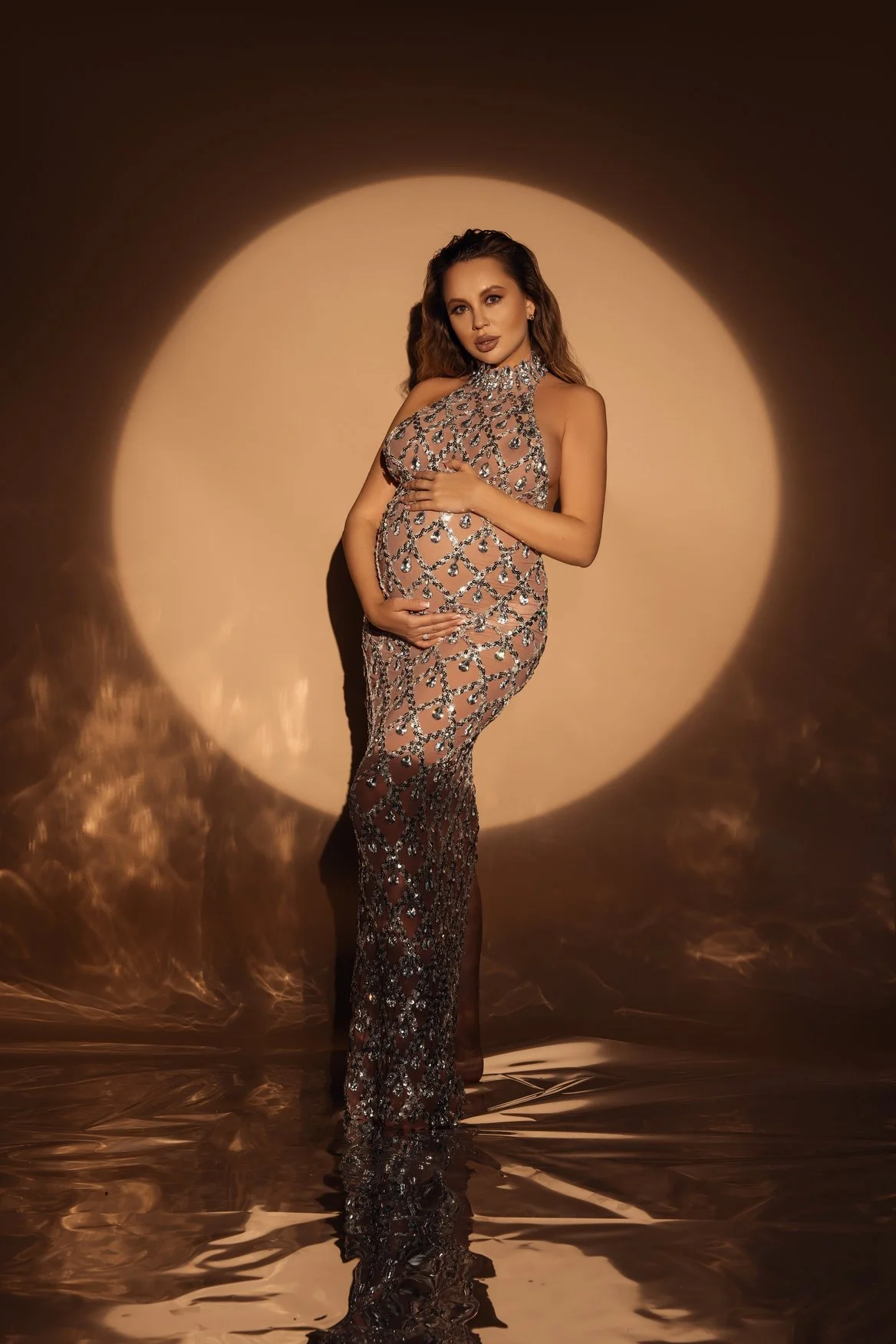 Maternity photoshoot with glamorous pregnant woman sequined gown in Chicago - Filaneyka photo studio