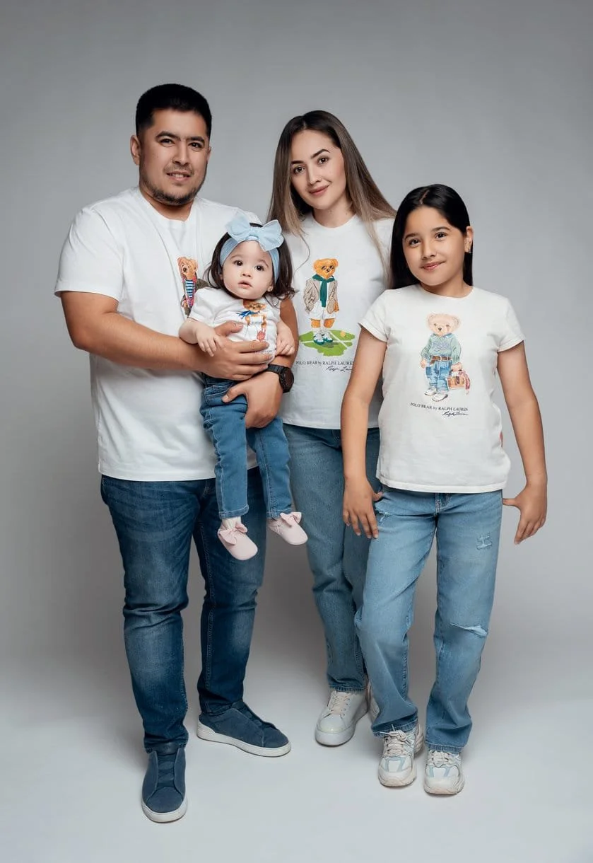Family photography with family of four in bear tees in Chicago - Filaneyka photo studio