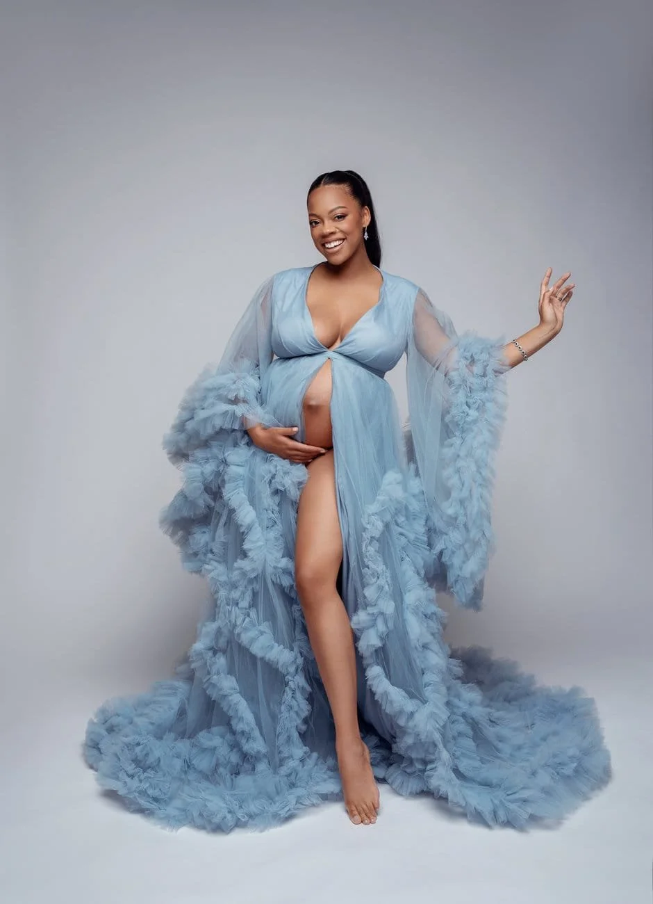 Expecting mother photoshoot with joyful blue tulle maternity shoot in Chicago - Filaneyka photo studio