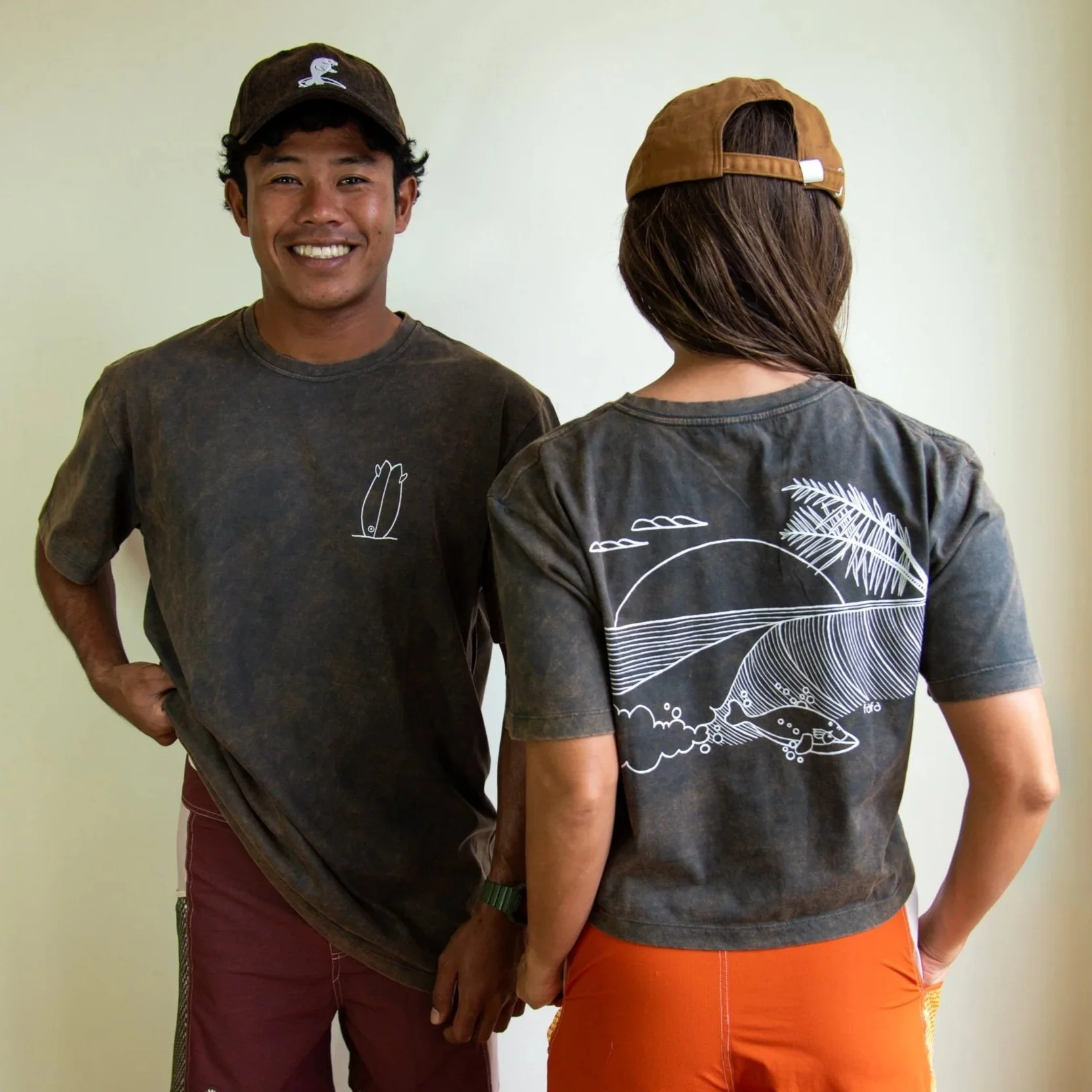 LOST FISH STUDIO oversized tee Dugong Dream 6.jpg