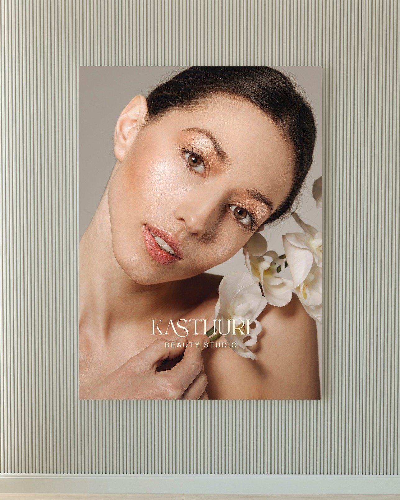 Kashturi Beauty Studio✨

Custom branding is more than just making your business look pretty. It helps you stand out, connect with your audience, and show what you stand for. 
A strong brand builds trust, makes you memorable, and keeps your customers 