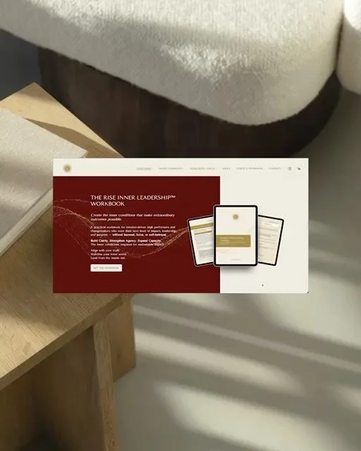 (ENG)
Do you know what the most important thing about your sales page is?

It&rsquo;s not perfect copywriting, fancy design, or tons of information. 
It&rsquo;s clarity.

When someone lands on your page, they should immediately know:
&bull; Is this f