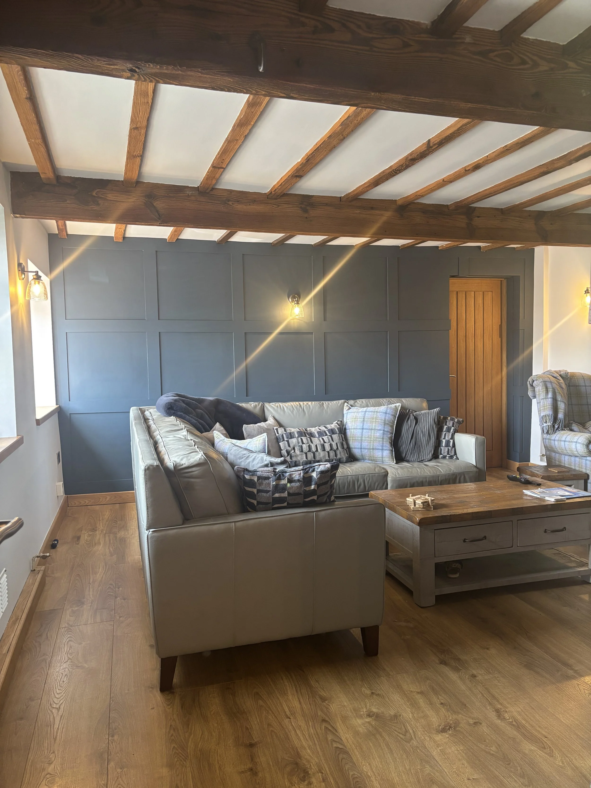full square feature wall in lounge