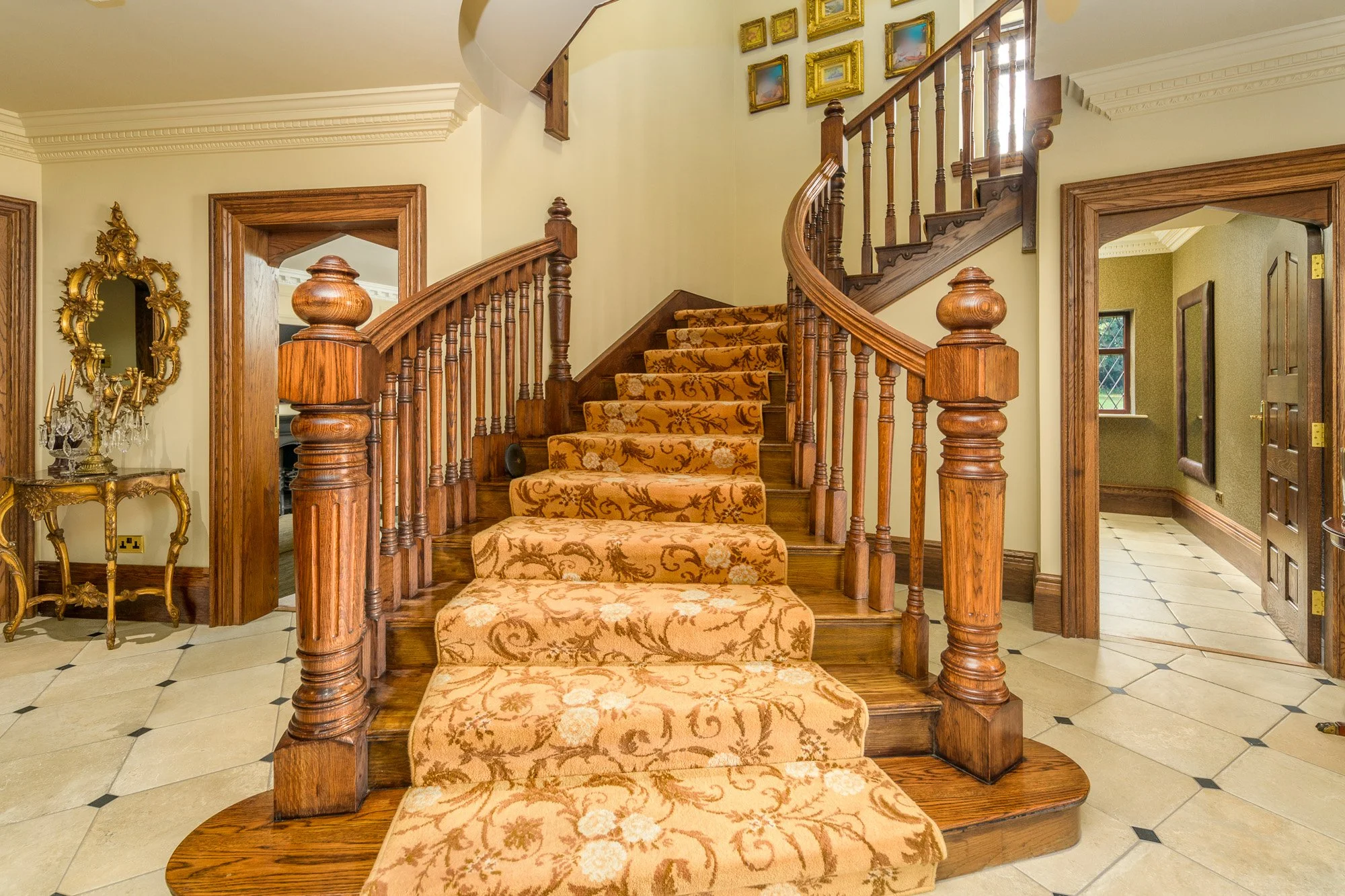 Hallway-2-WEB.jpg