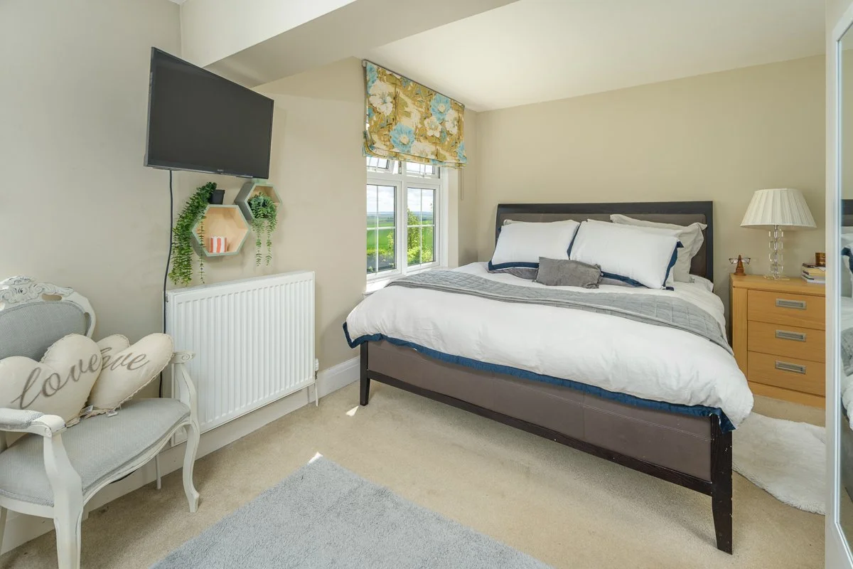 Bedroom One-2.jpg