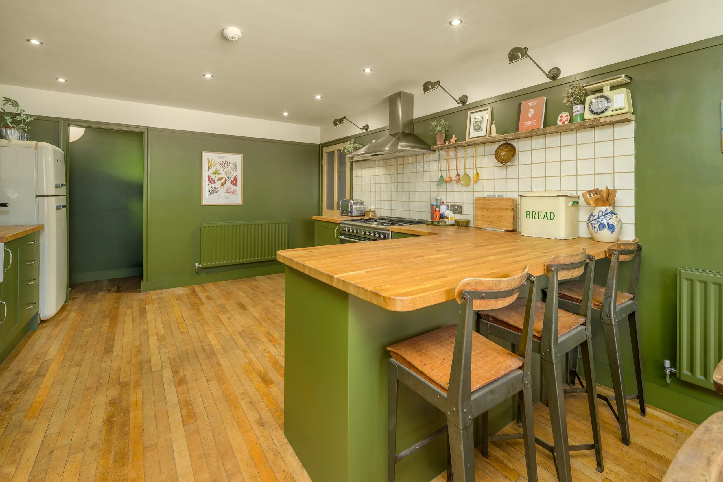 Kitchen-6.jpg