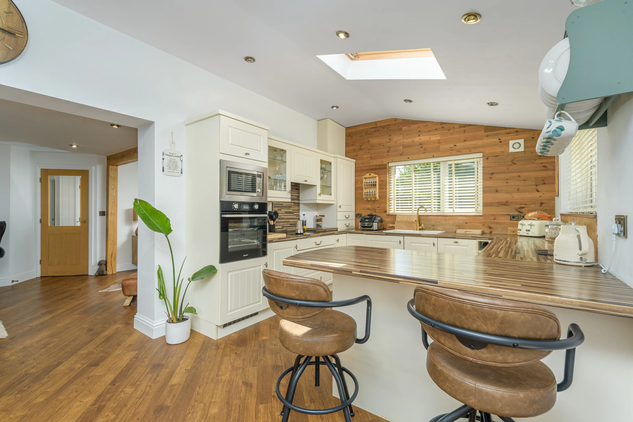 Kitchen-2.jpg