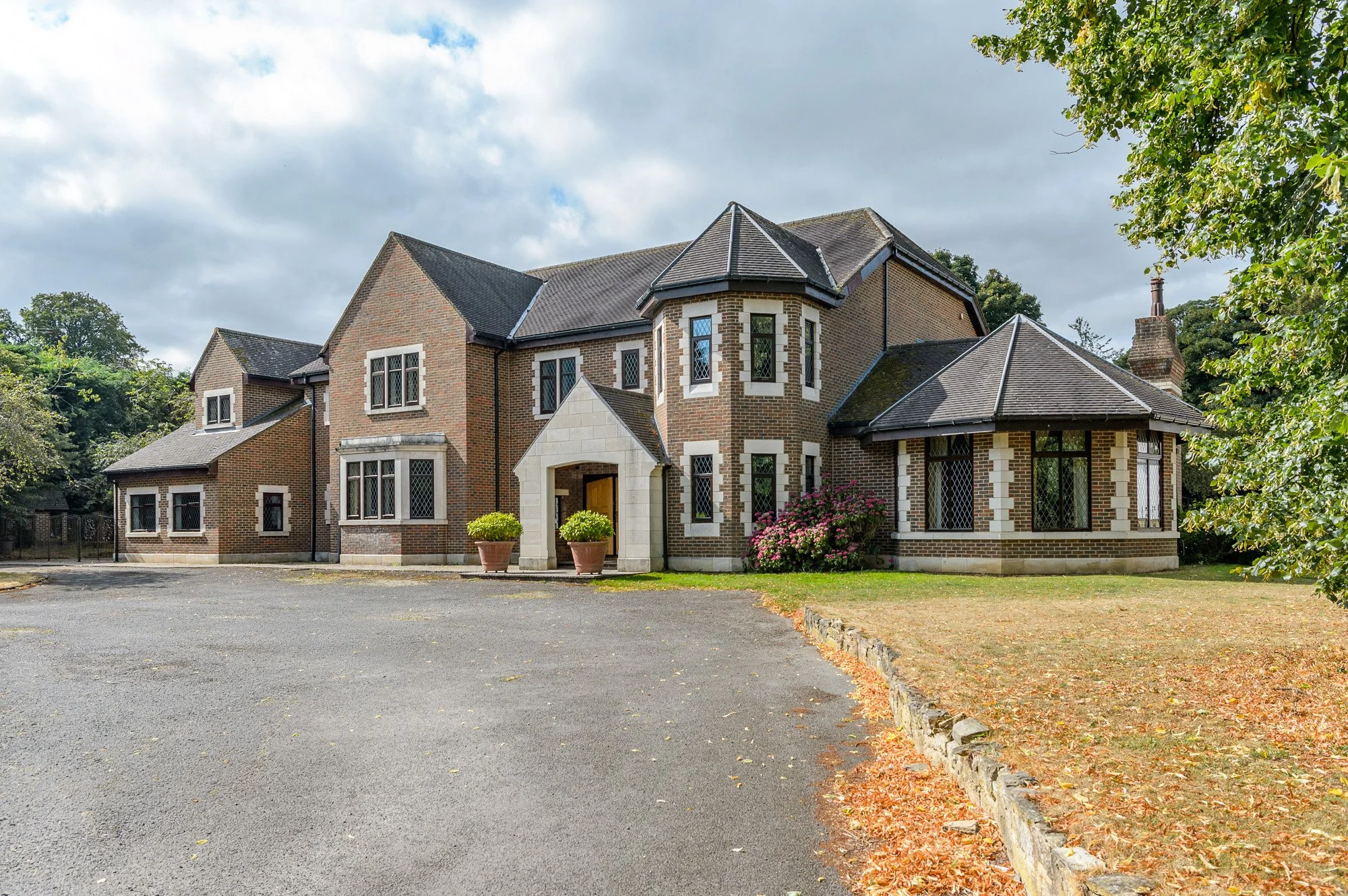 Front Exterior-6-WEB.jpg
