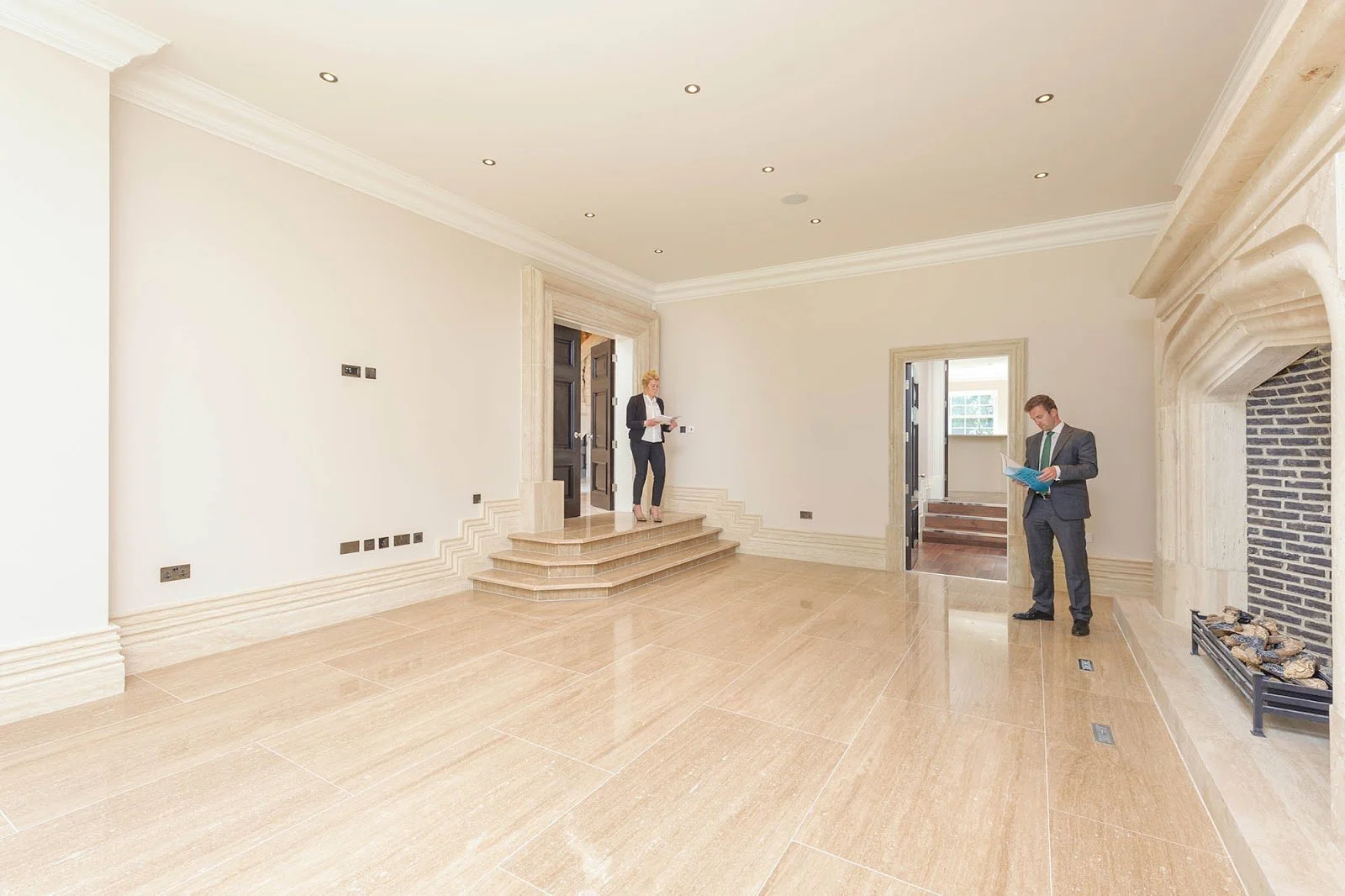 Dining Room View 2-with People-WEB.jpg